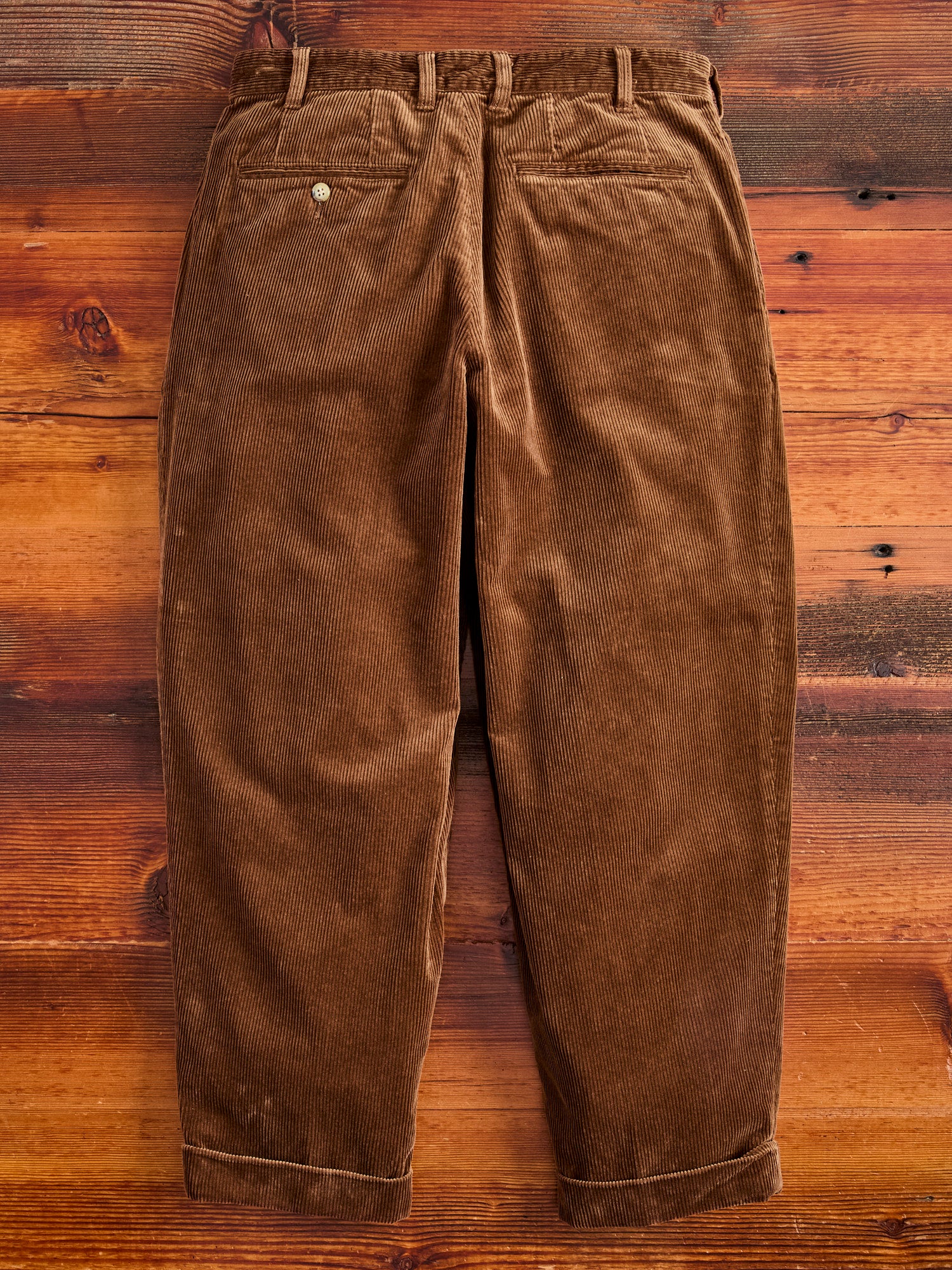 2-Pleat Corduroy Trousers in Golden Brown - Image 3