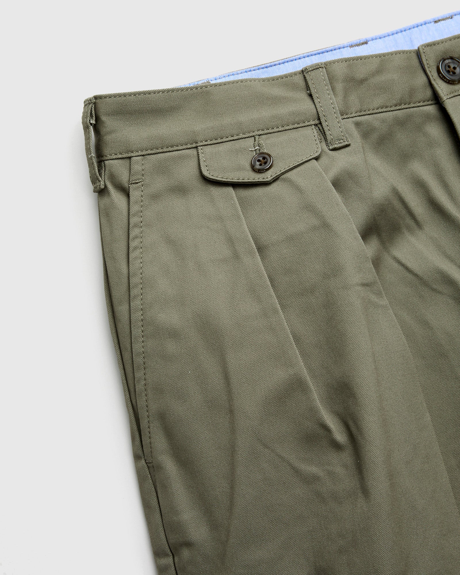 2-Pleat Twill Trousers in Olive - Image 4