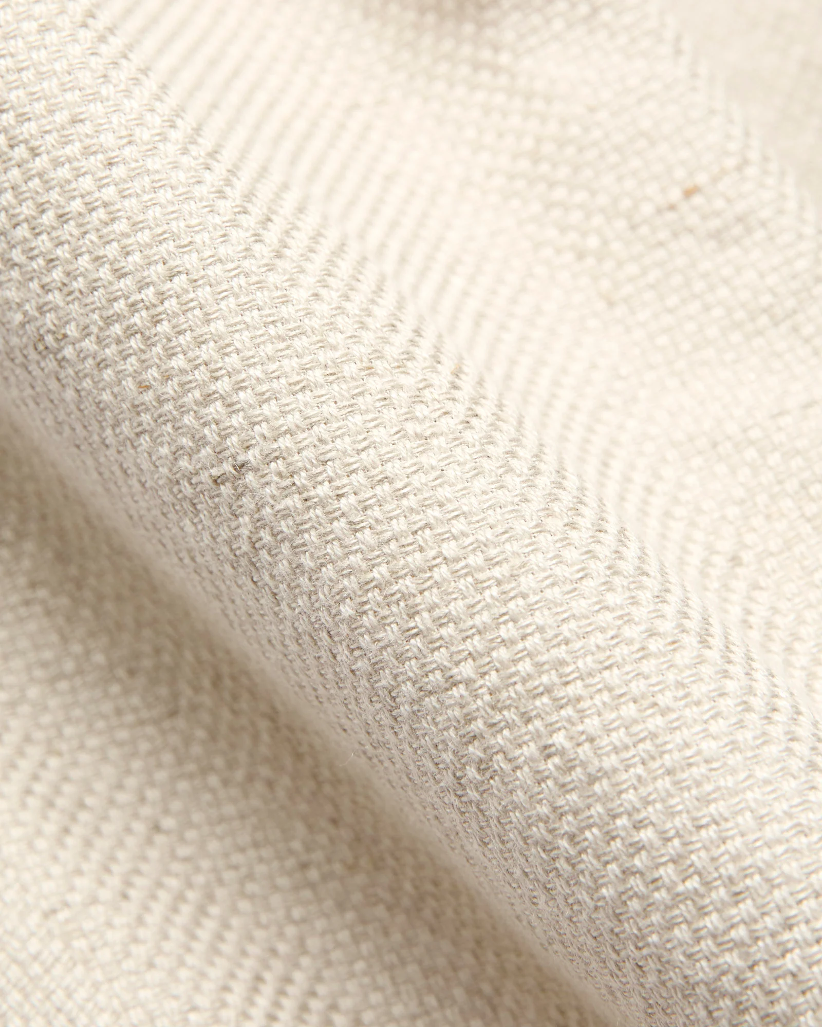 2-Pleats Cotton Linen Relax Trousers in Off White - Image 2