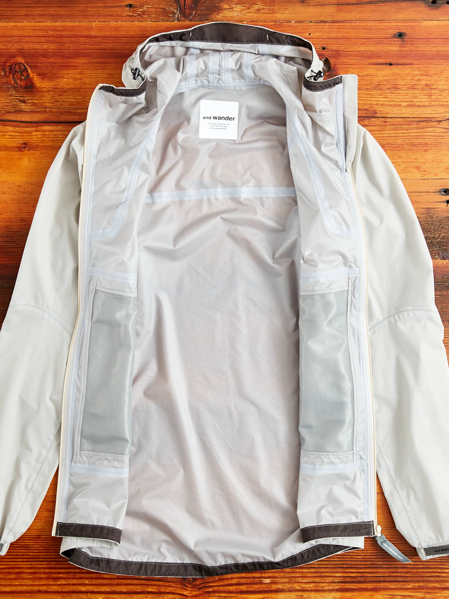 3L Ultra Light Rain Jacket in Light Grey - Image 9