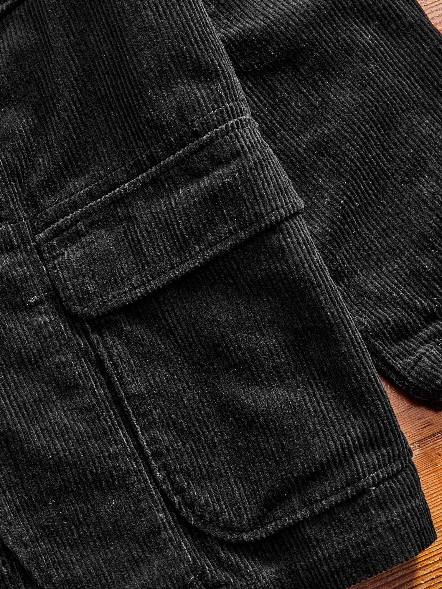 8W Corduroy Loiter Jacket in Black - Image 5