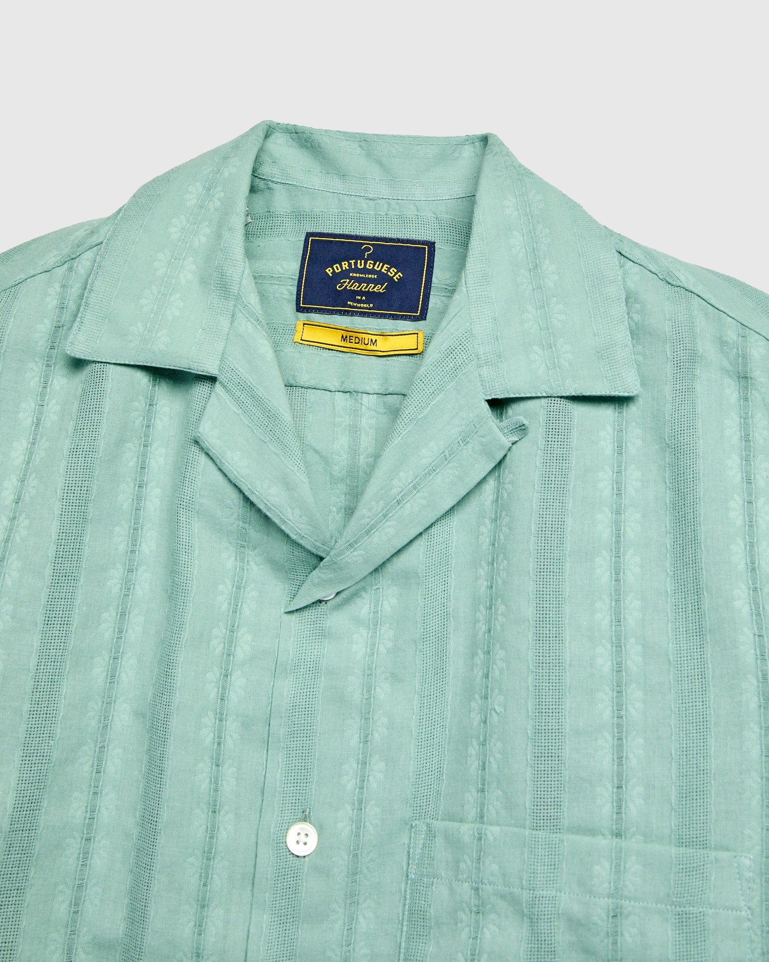 Almada Shirt in Green - Image 3