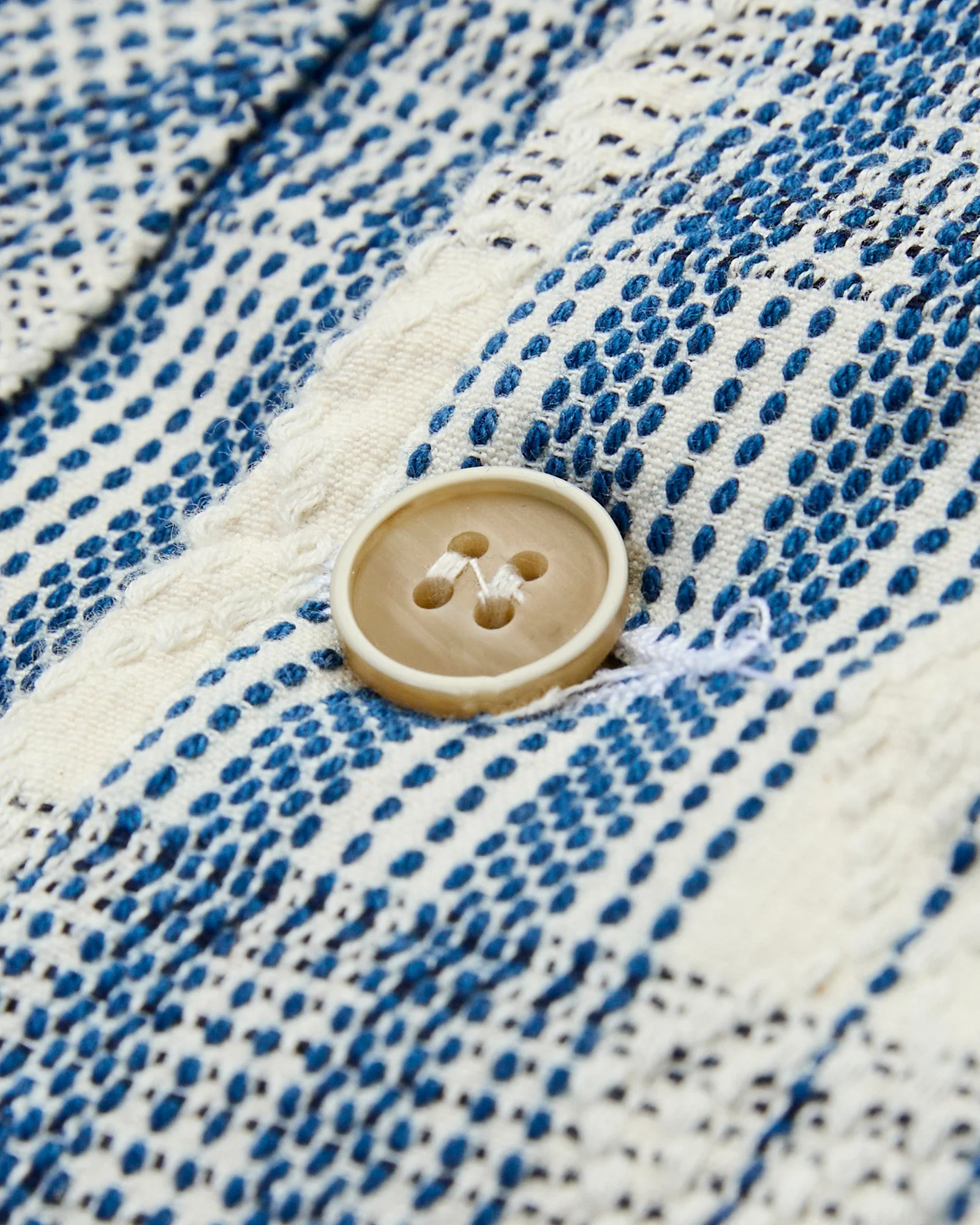 "Asagi Sashiko" Workshirt in White - Image 4