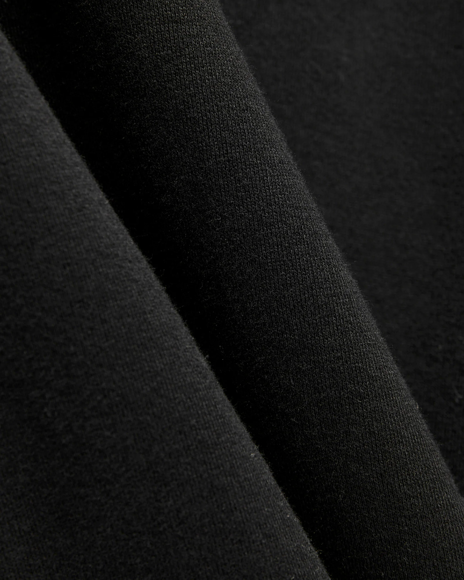 Azuma-Knit Fleece Pullover Hoodie in Black - Image 6