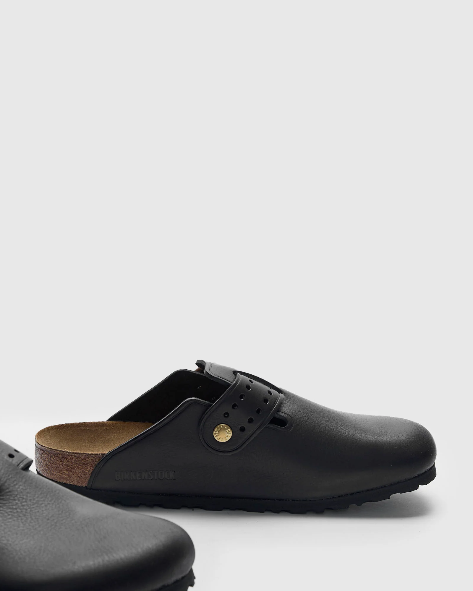 Boston Bold Clog in Black - Image 4