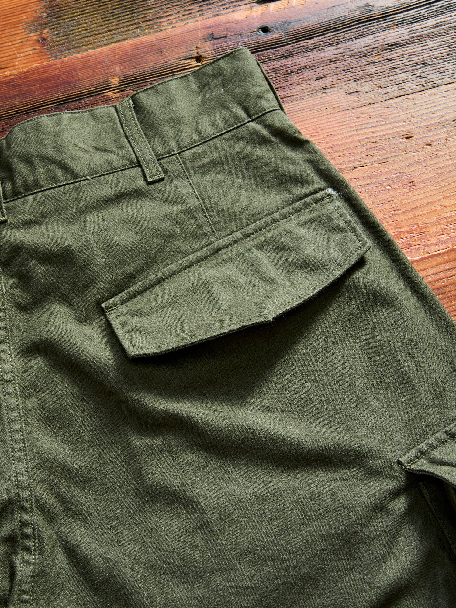 Brushed Herringbone FA Flight Cargo Pants in Olive - Image 13