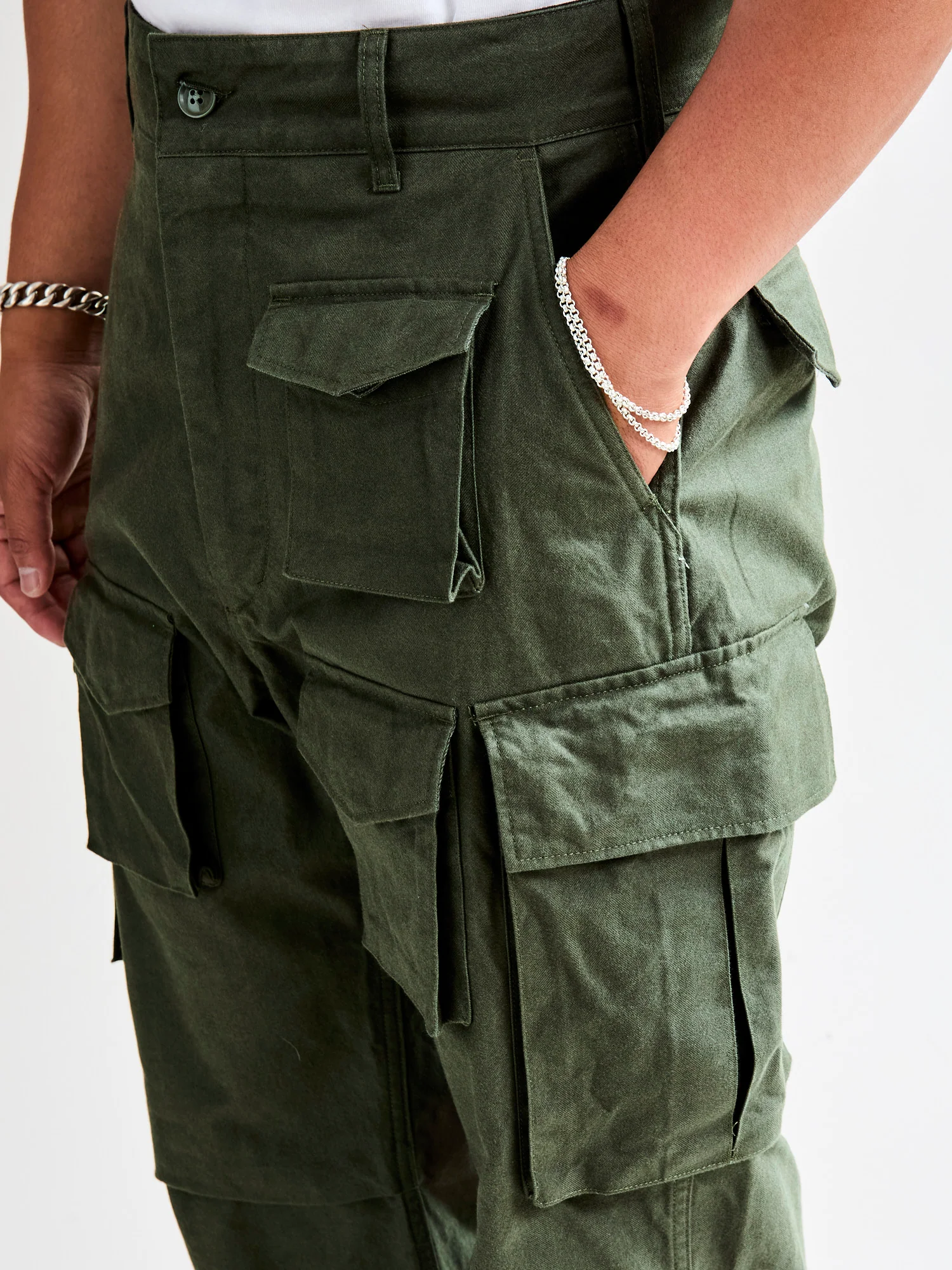 Brushed Herringbone FA Flight Cargo Pants in Olive - Image 3