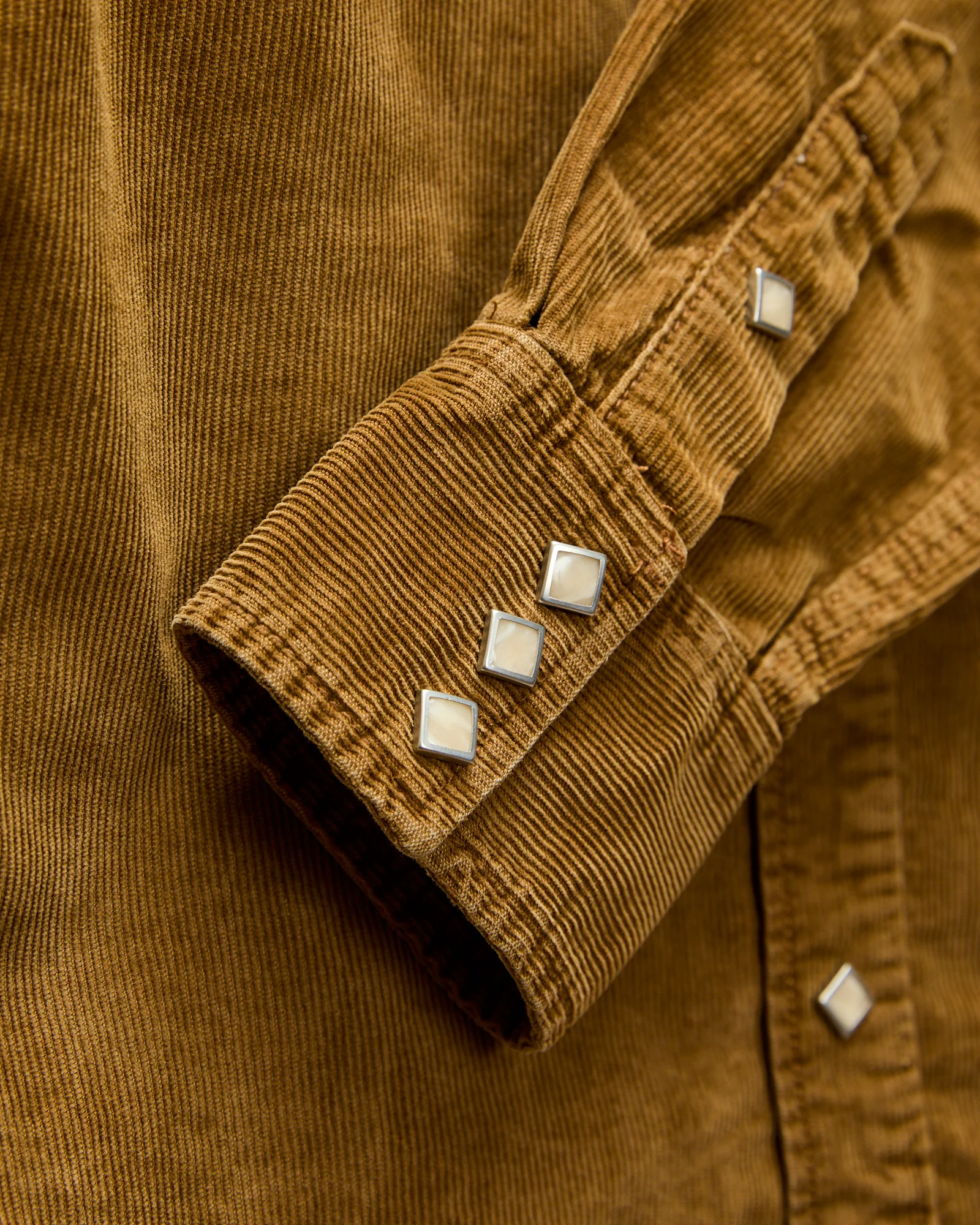 Buffalo Western Corduroy Workshirt in Faded Tan - Image 6