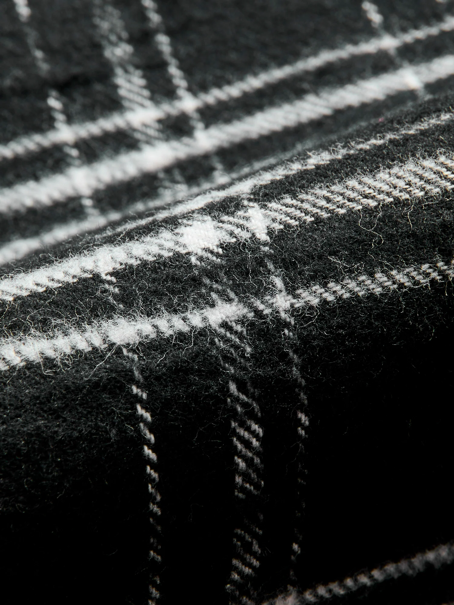 Cotton Slub Check Camp Shirt in Black - Image 5