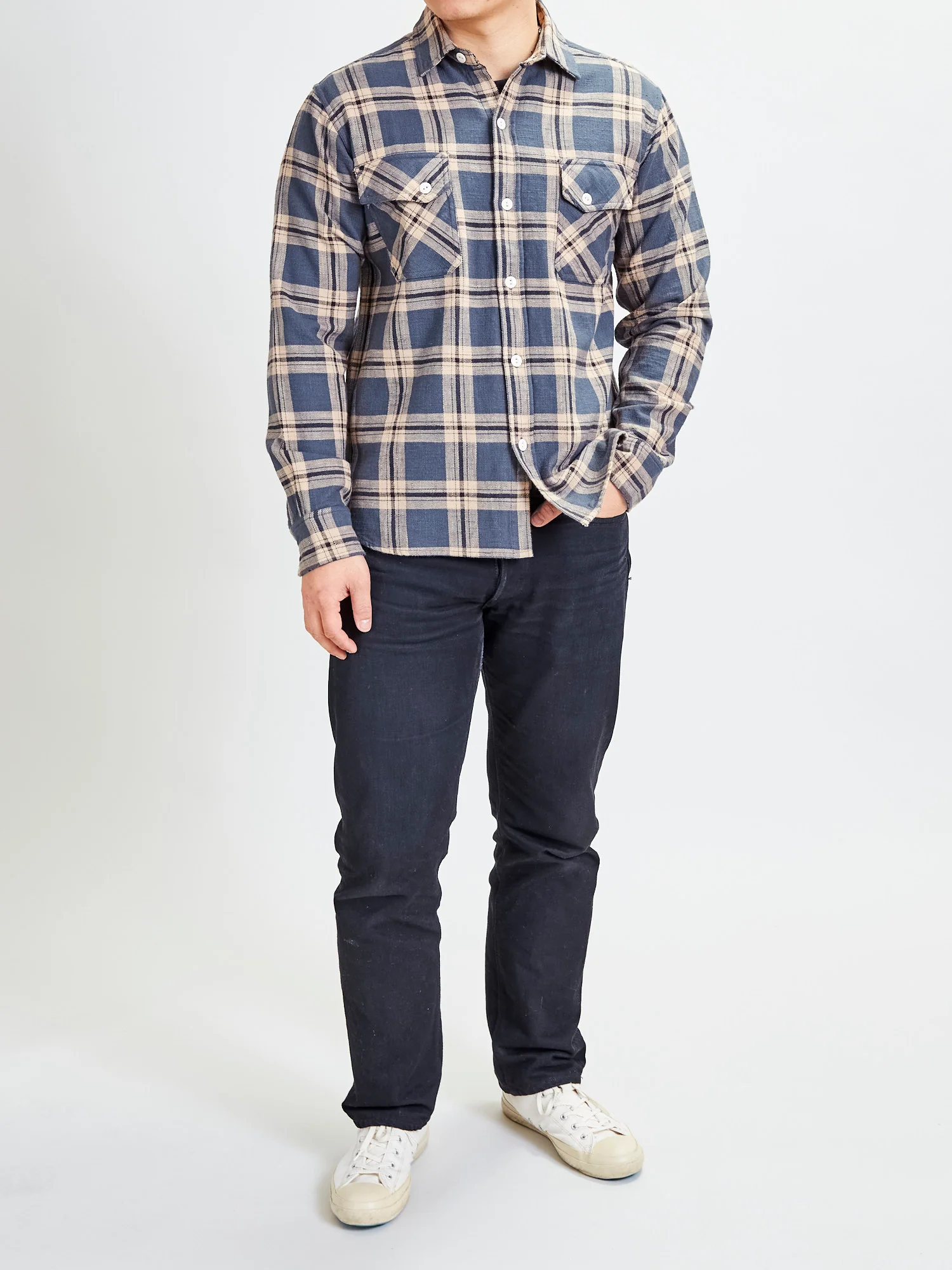 Crosscut Flannel in Slate - Image 10
