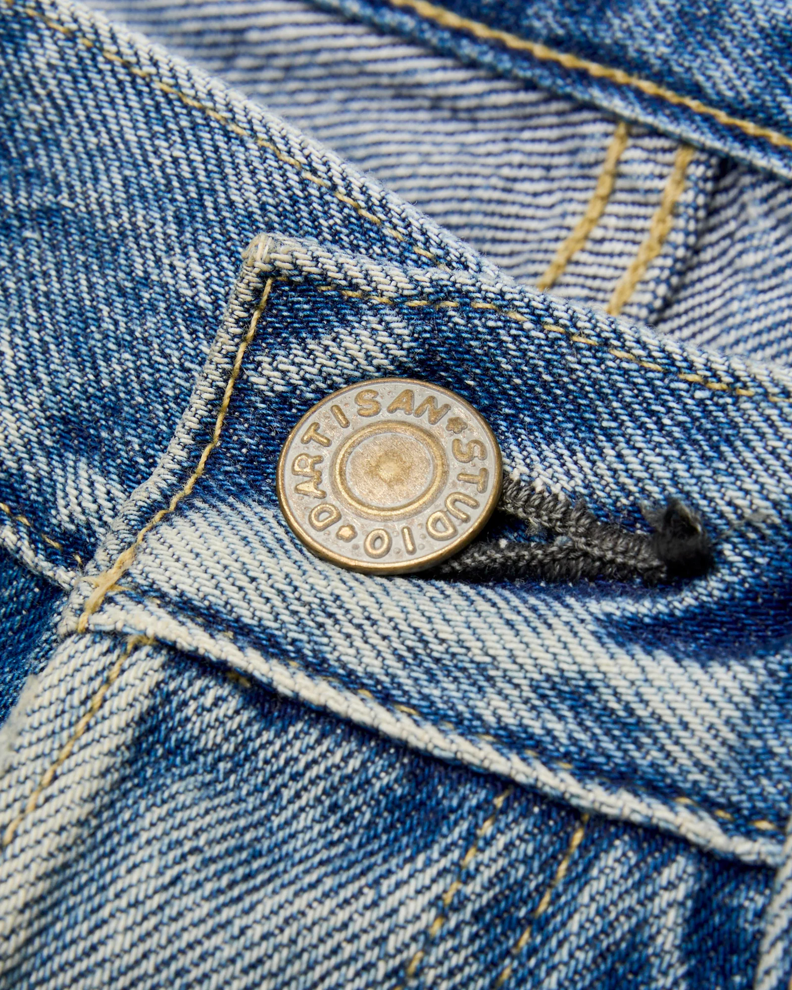 D1826 "Ivy Wash" 13oz Selvedge Denim - Relaxed Tapered Fit - Image 5