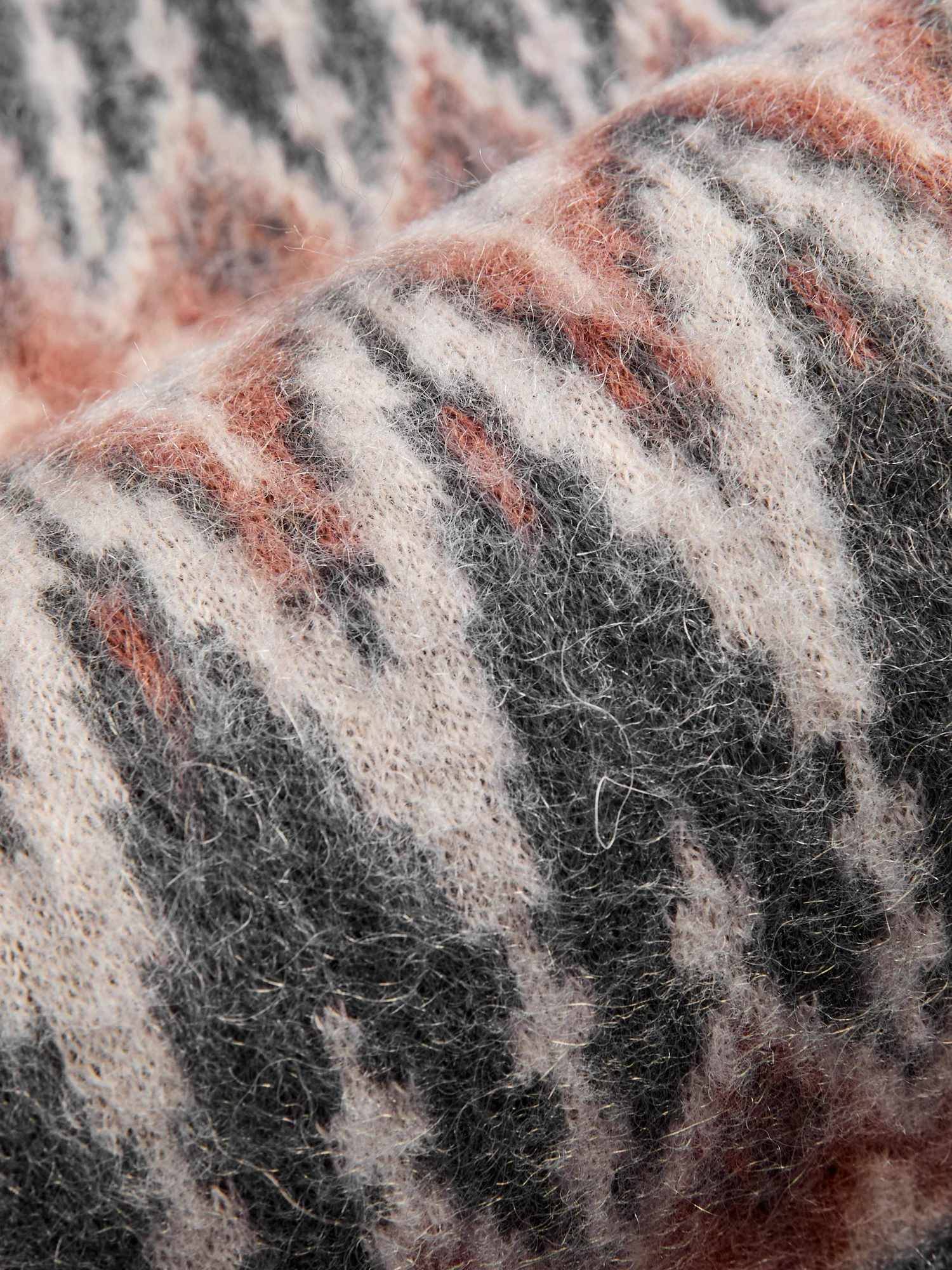 Double Chevron Jacquard Cardigan in Grey - Image 8