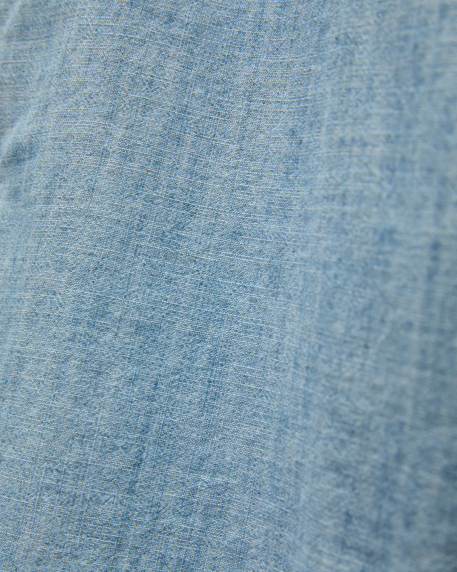 Earl Chambray Shirt in Washed Indigo - Image 7