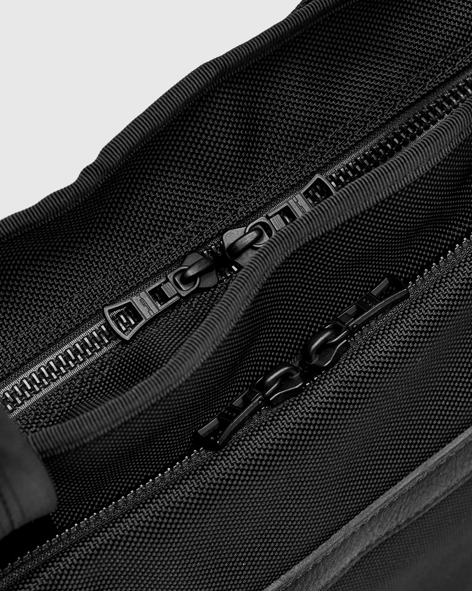 Explorer 2-Way Tote Bag in Black - Image 7