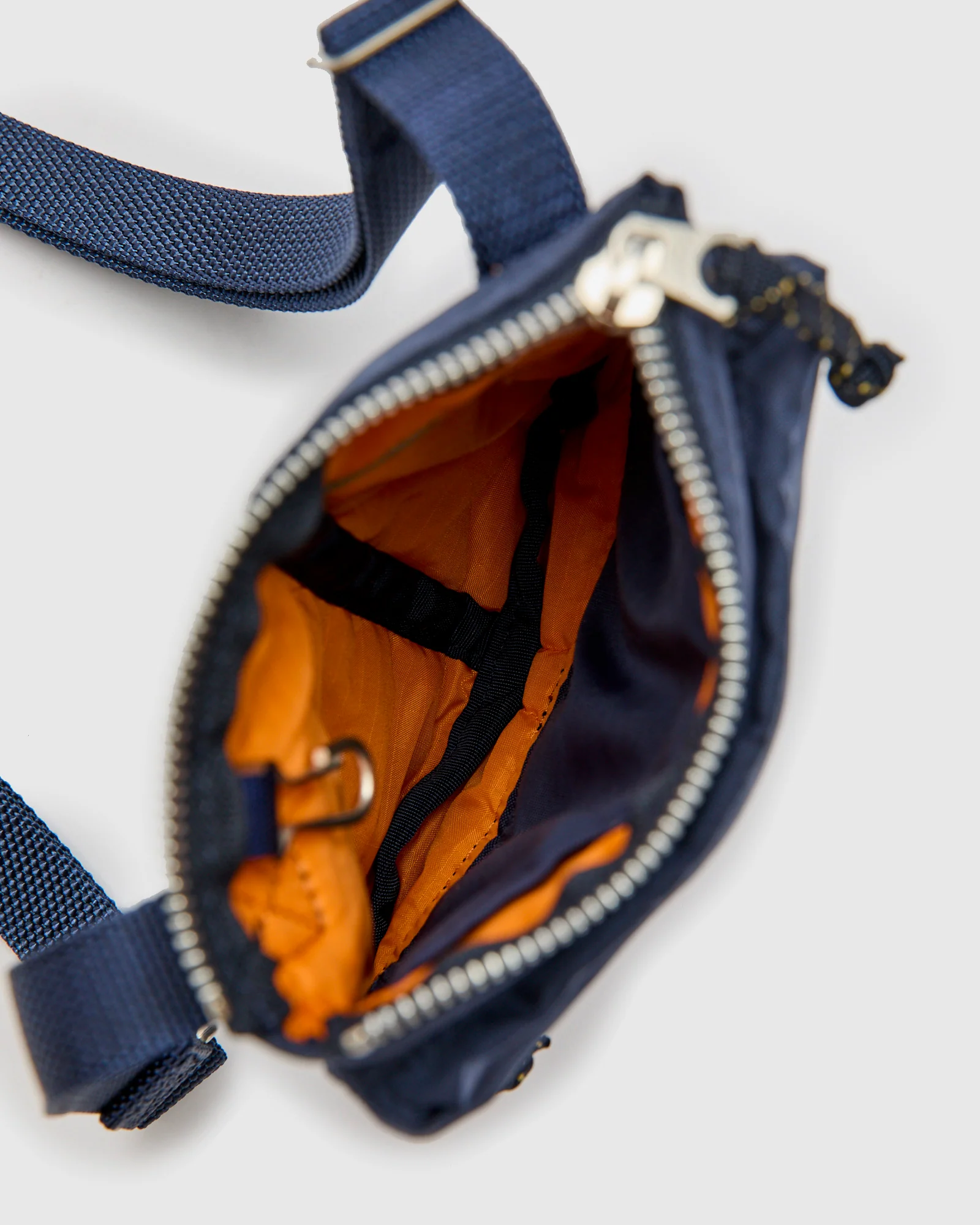5461 "Force" Shoulder Pouch in Navy - Image 9