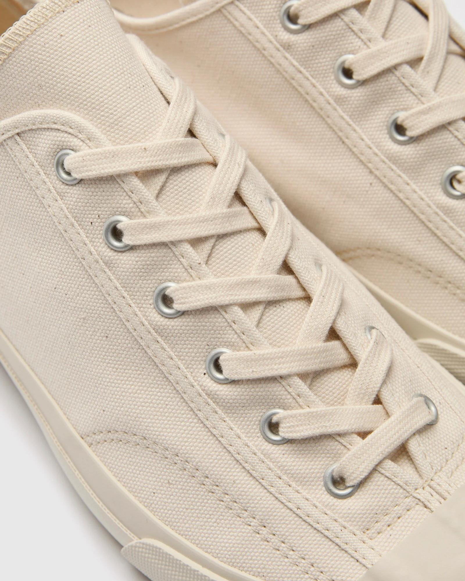 Gym Classic Sneaker in White - Image 7