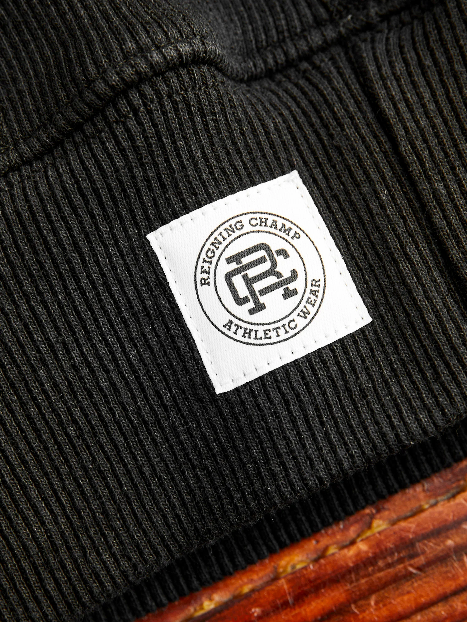 Heavyweight Fleece Relaxed Crewneck in Black - Image 7