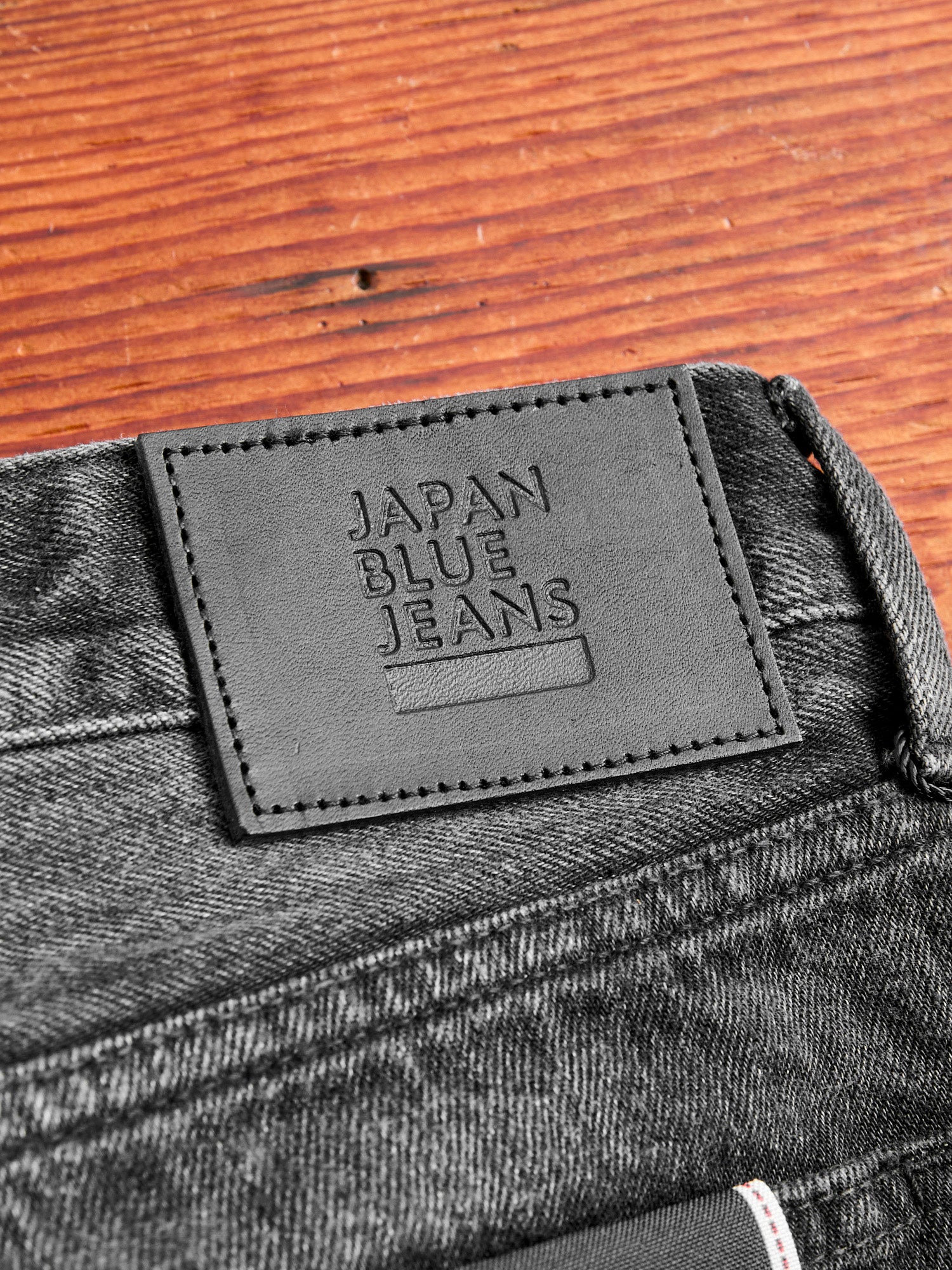 J214 "Aged Wash" 14oz Black Washed Selvedge Denim - Tapered Fit - Image 5