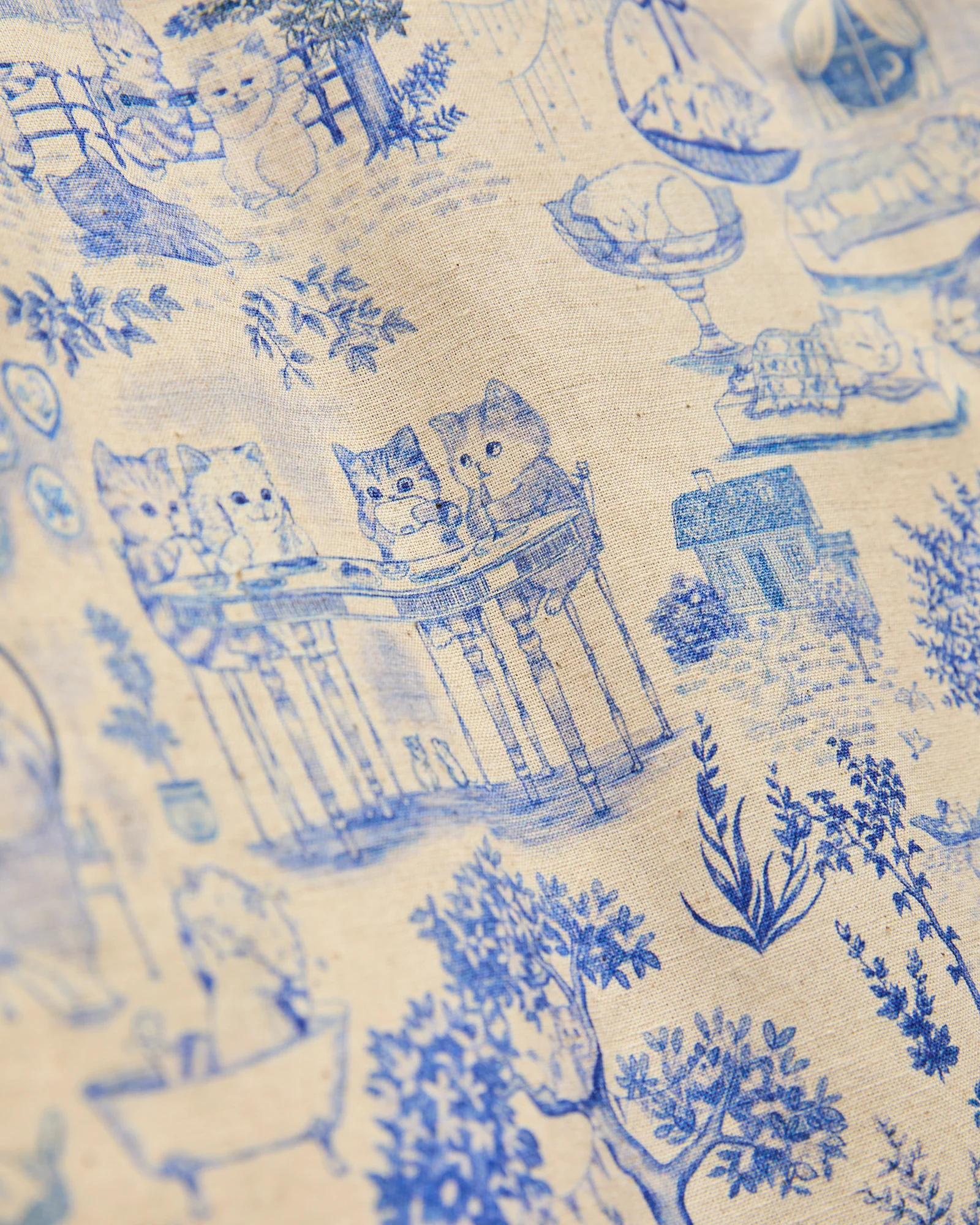 "Linen Cats" Aloha Shirt in Blue - Image 2