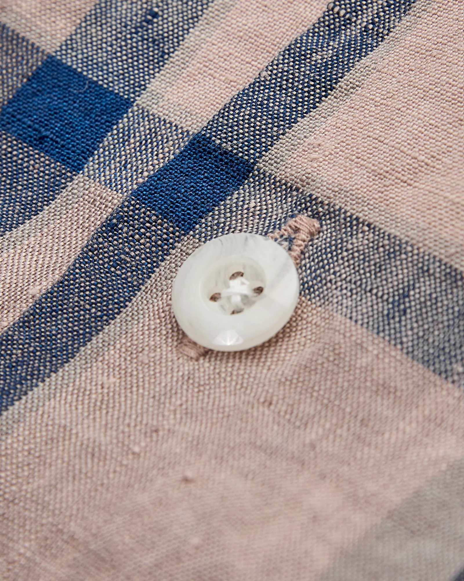 Linen Vacation Shirt in Beige - Image 5