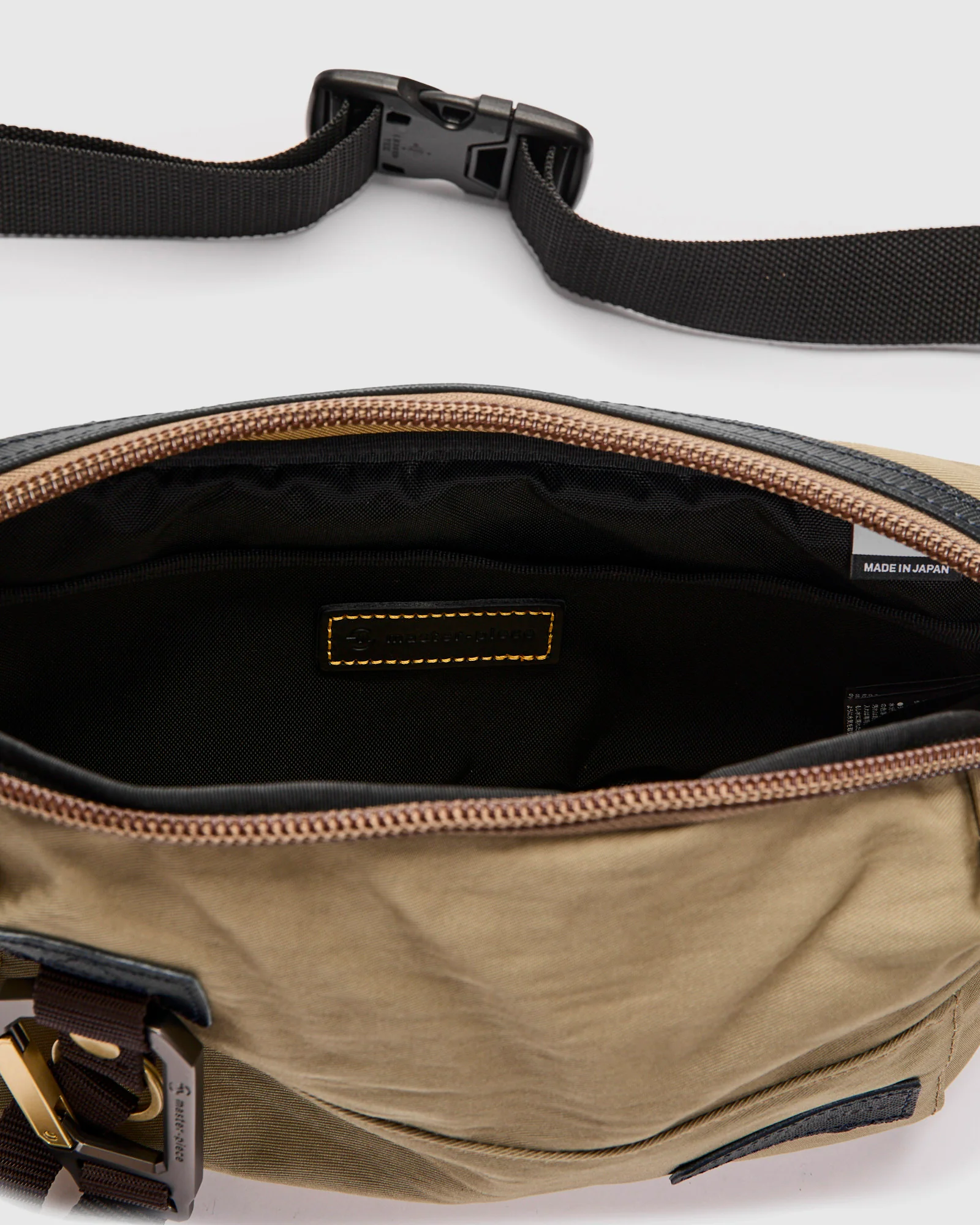 Link Waist Bag v2 in Beige - Image 8