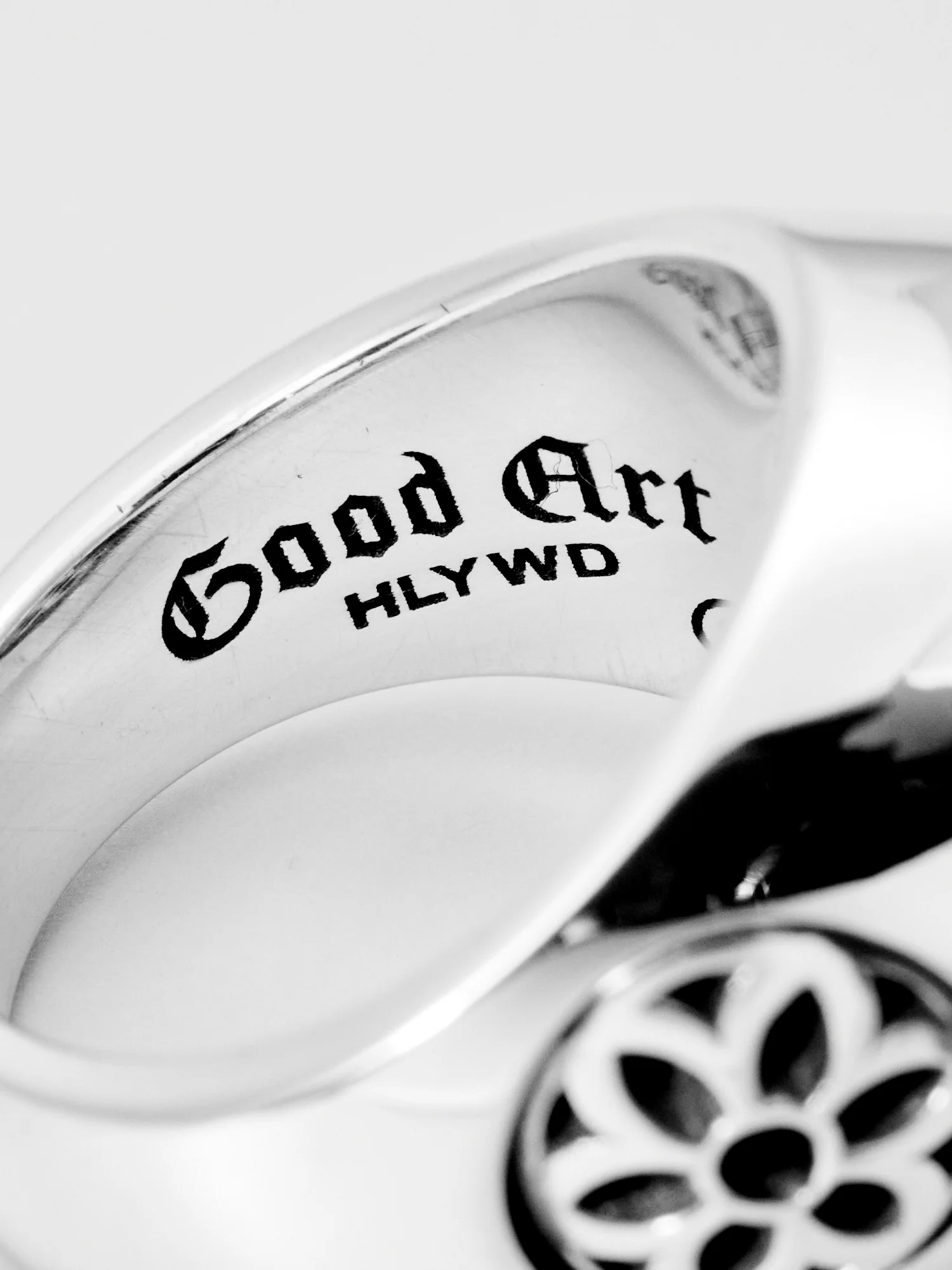 Medium Club Ring in Sterling Sliver - Image 5