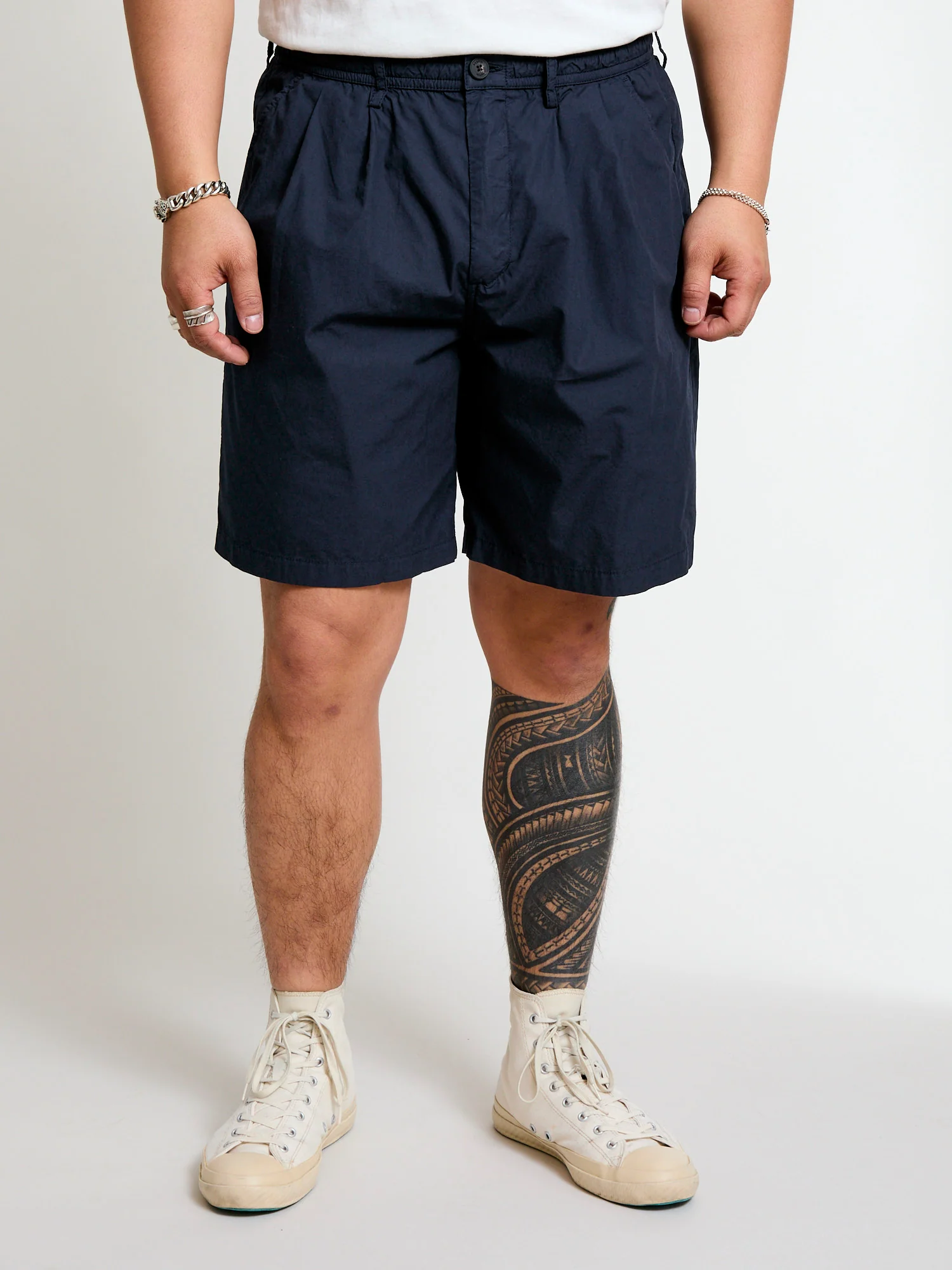Mhor Shorts in Navy - Image 2