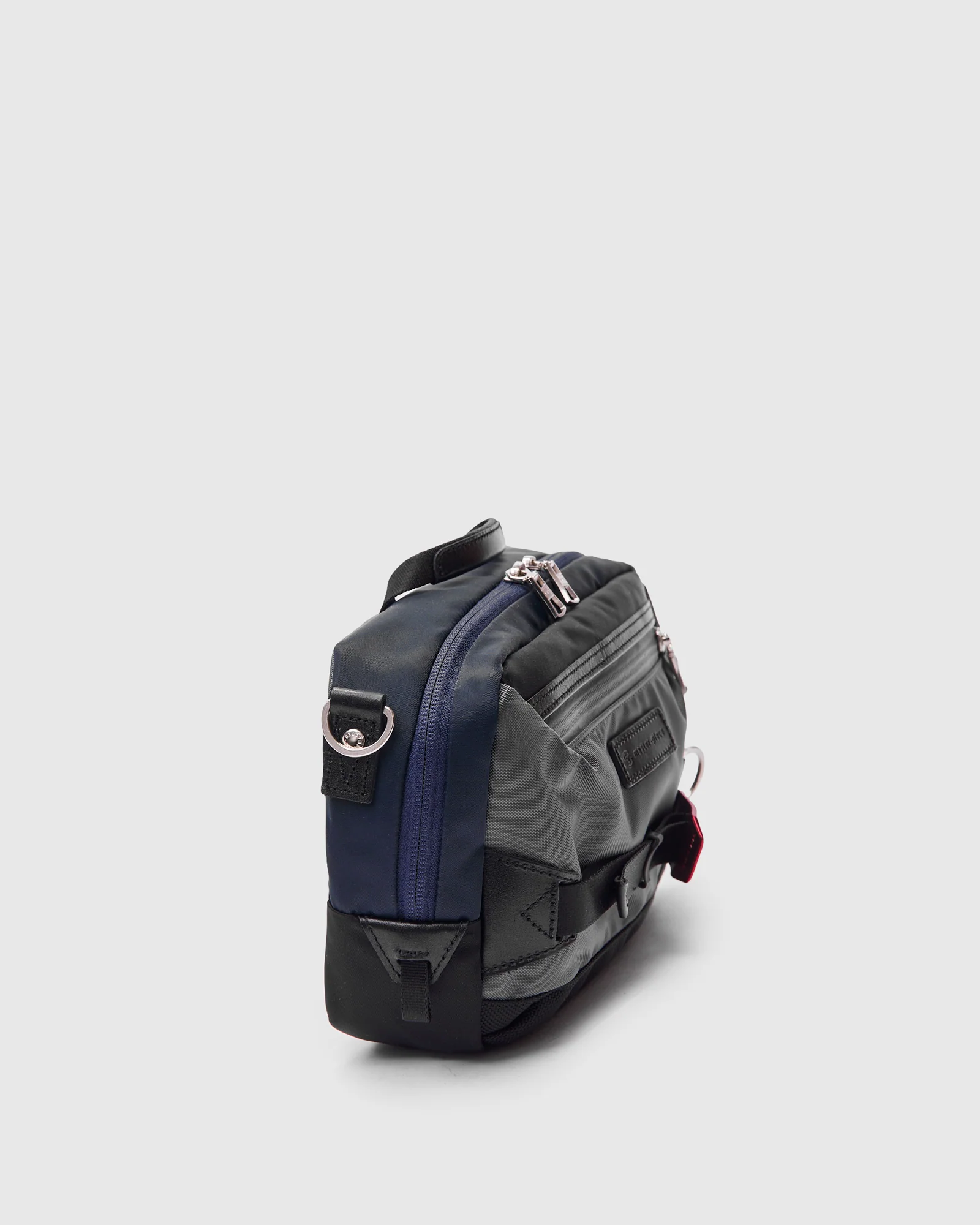 Potential V3 Shoulder Bag in Grey - Image 5