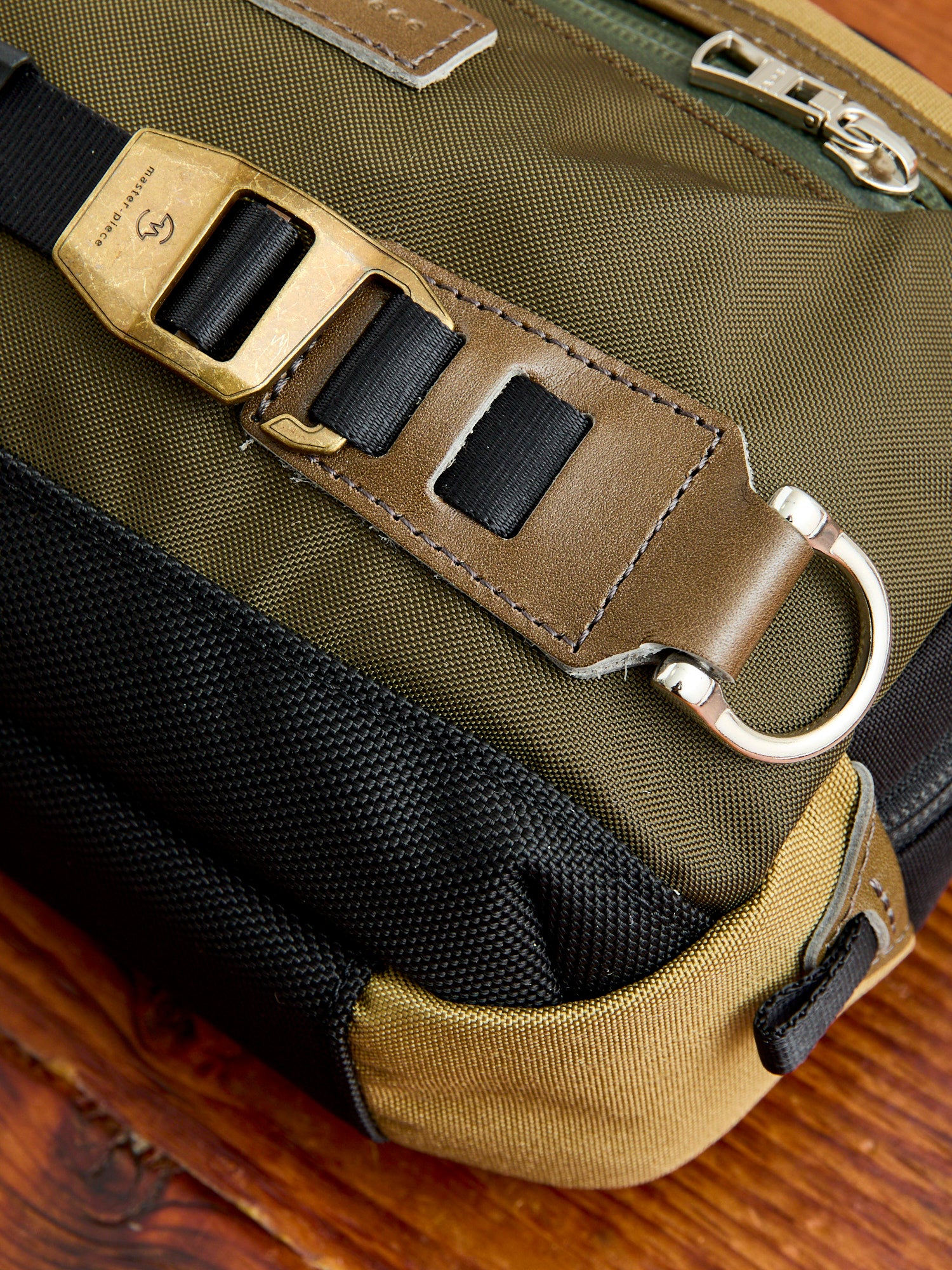 Potential V3 Shoulder Bag in Olive - Image 5