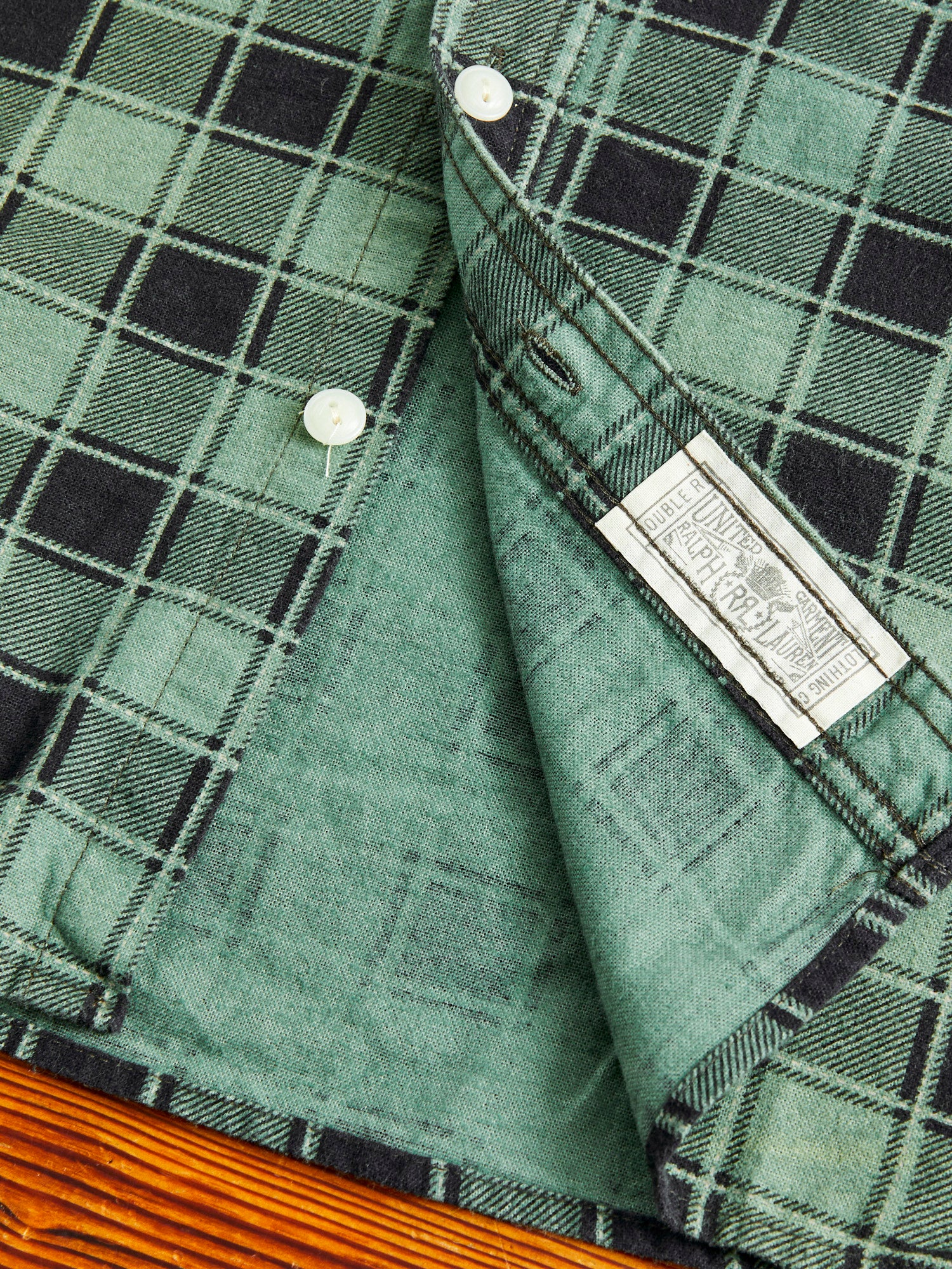 Preston Chamois Workshirt in Green Black - Image 7