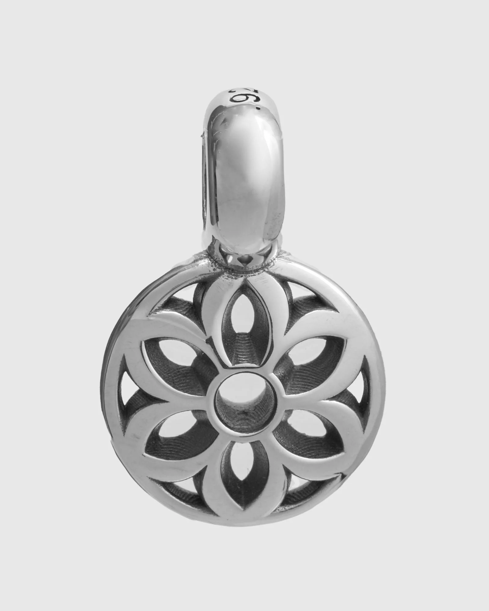 Rosette Disc Pendant in Sterling Silver
