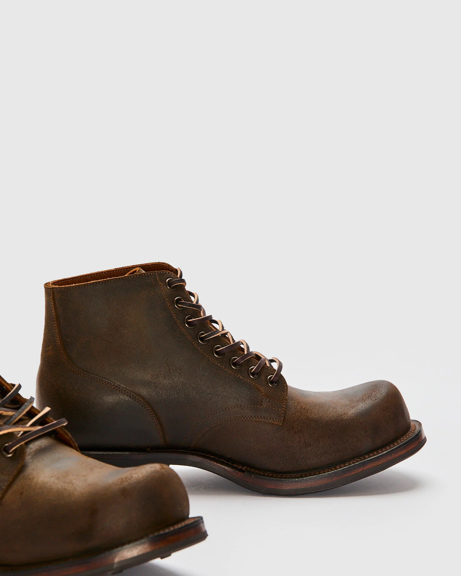 Service Boot 310 in Coyote Waxy Commander - Image 4