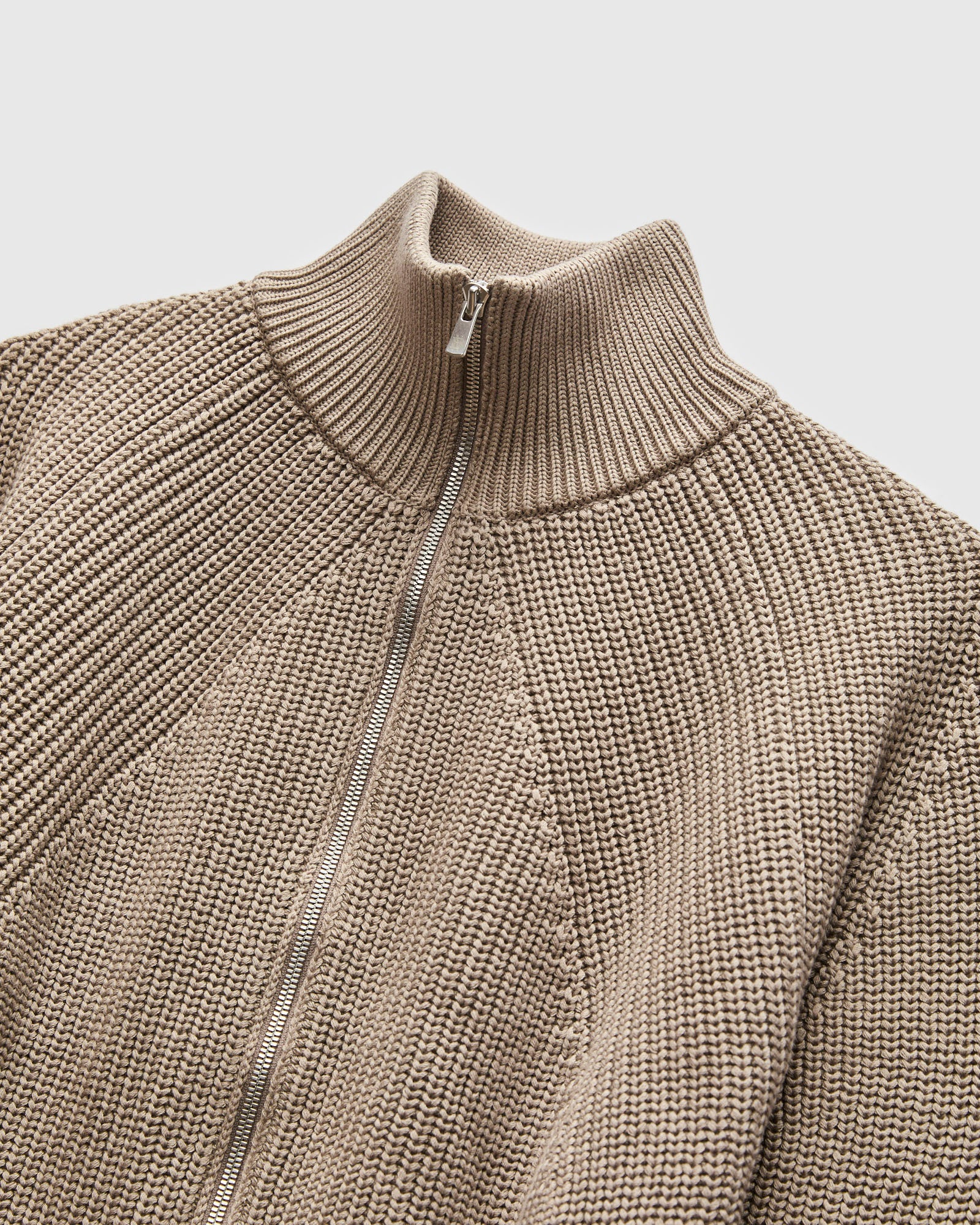 Signature Knit Cotton Drivers Zip in Beige - Image 4