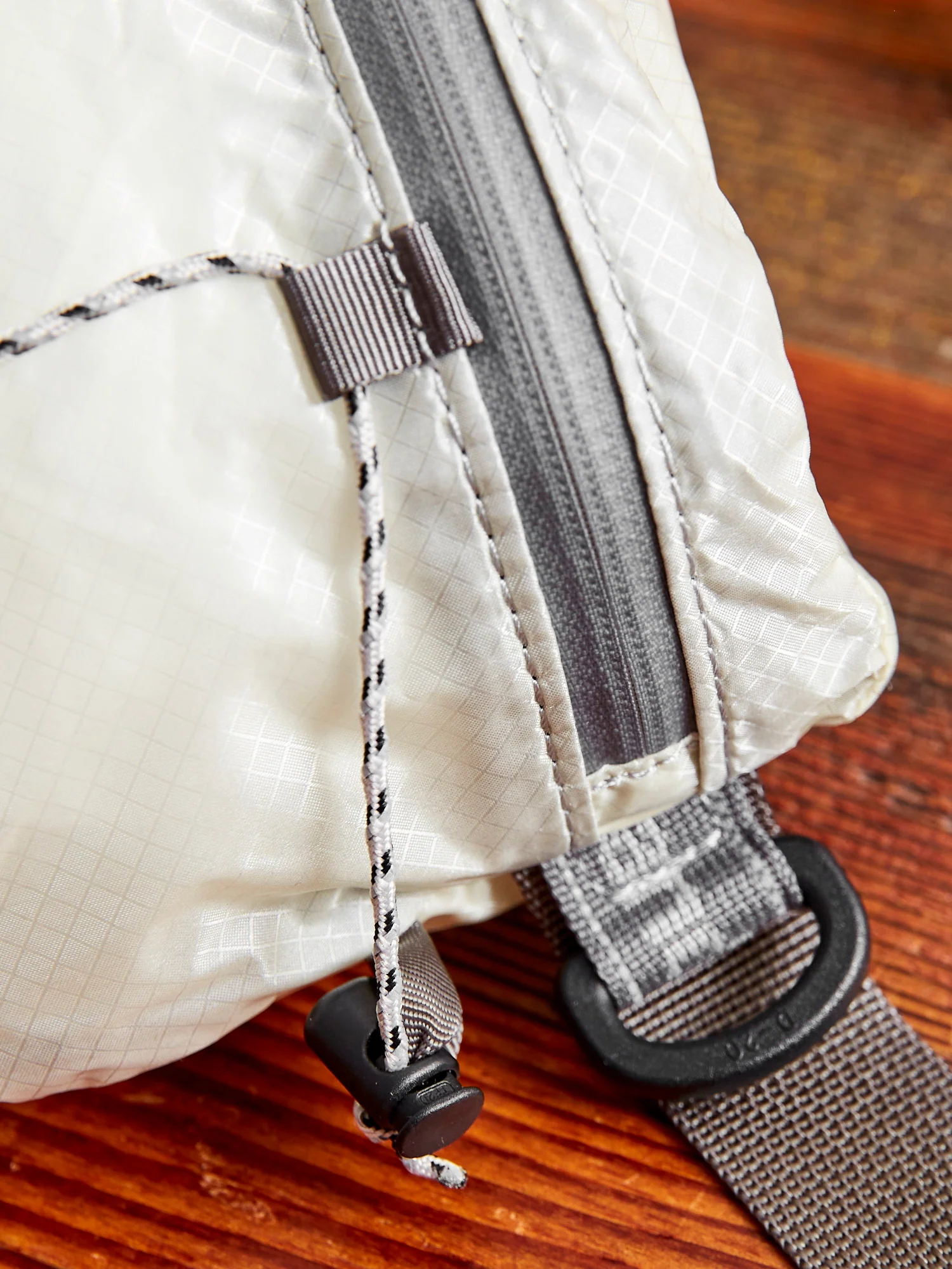 Sil Waist Bag in Off-White - Image 5