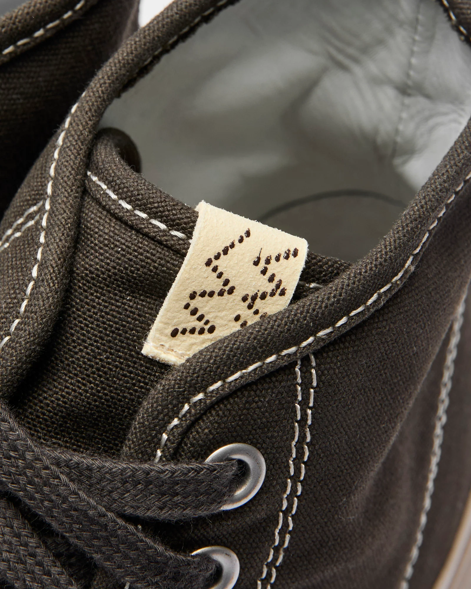 Skagway Alta Hi in Black - Image 9