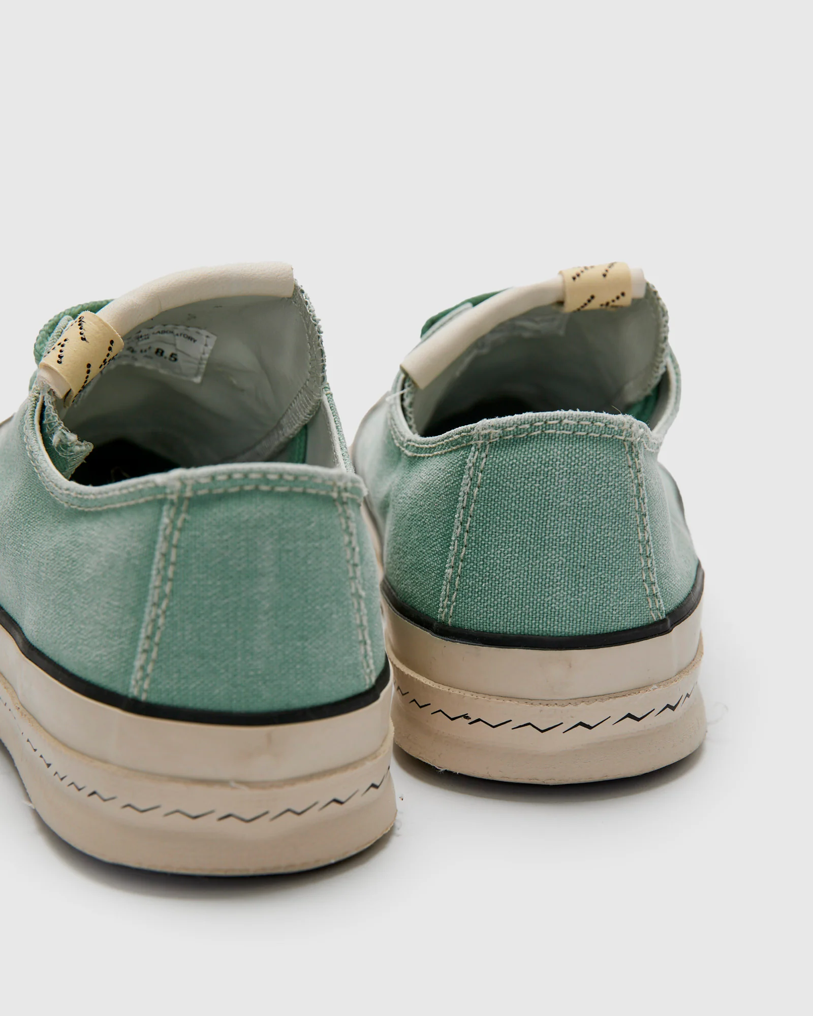 Skagway Lo in Light Green - Image 6