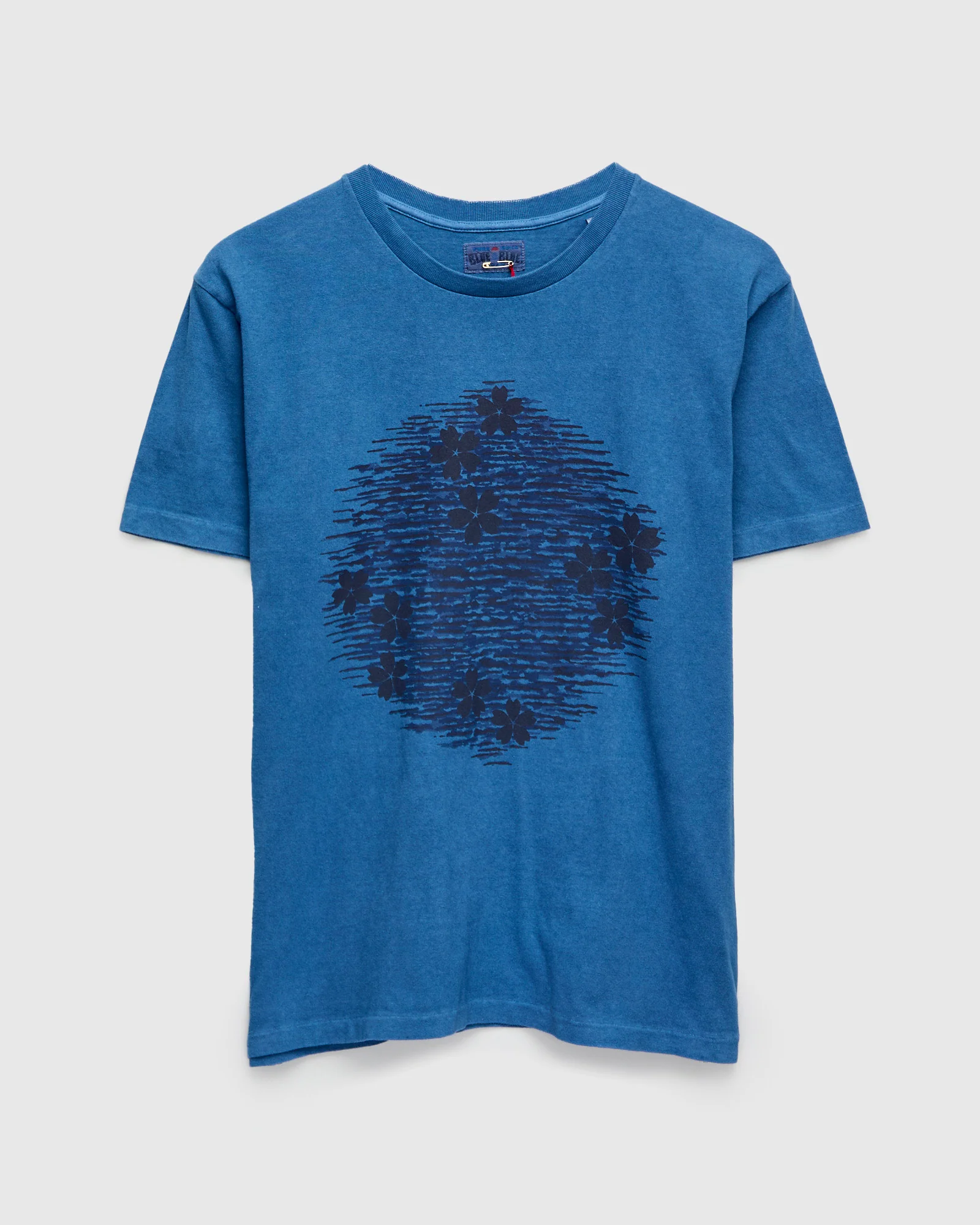 "Sora Sakura" T-Shirt in Indigo