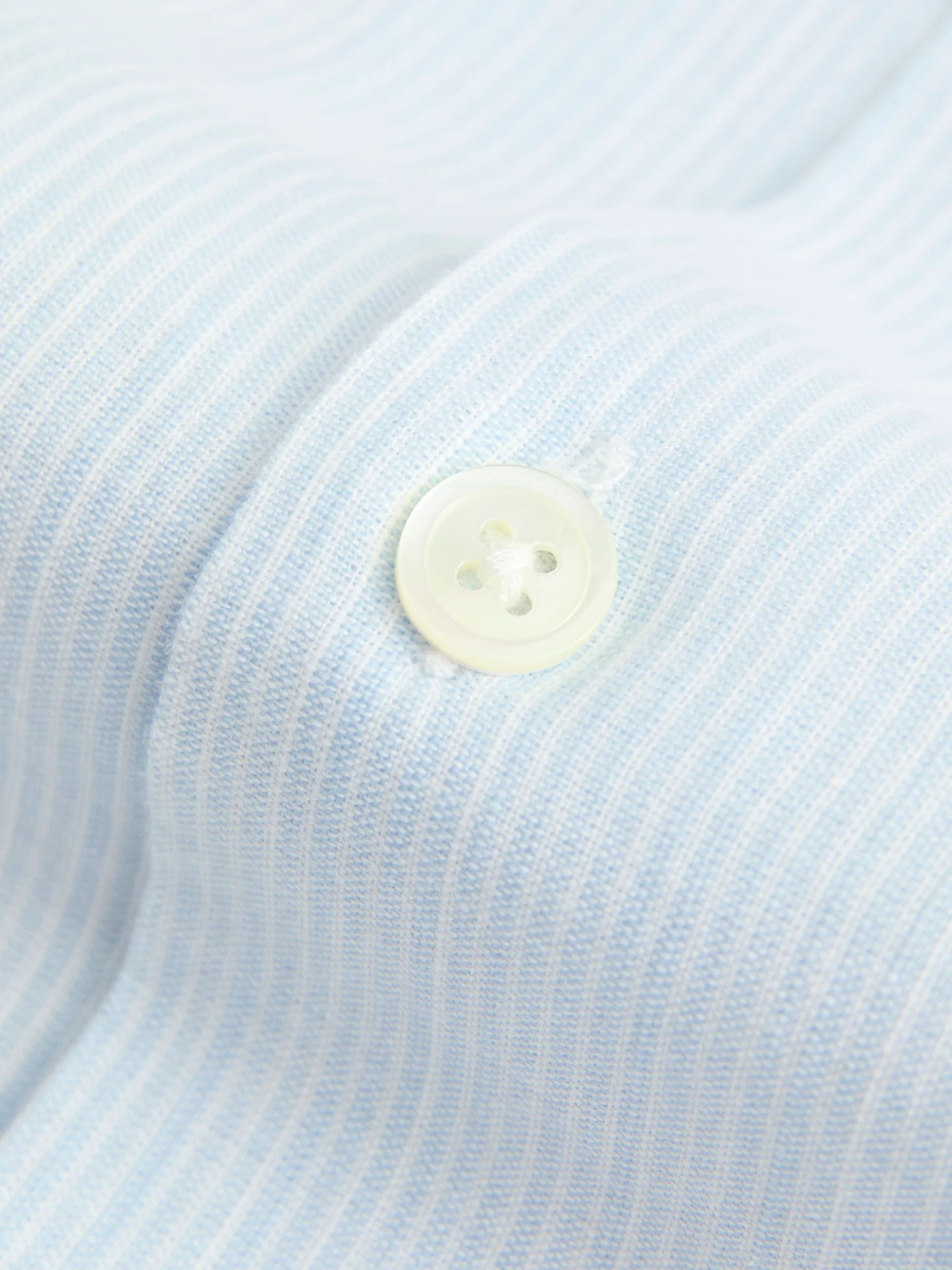 Summer Blend Button-Up Shirt in Sky - Image 6