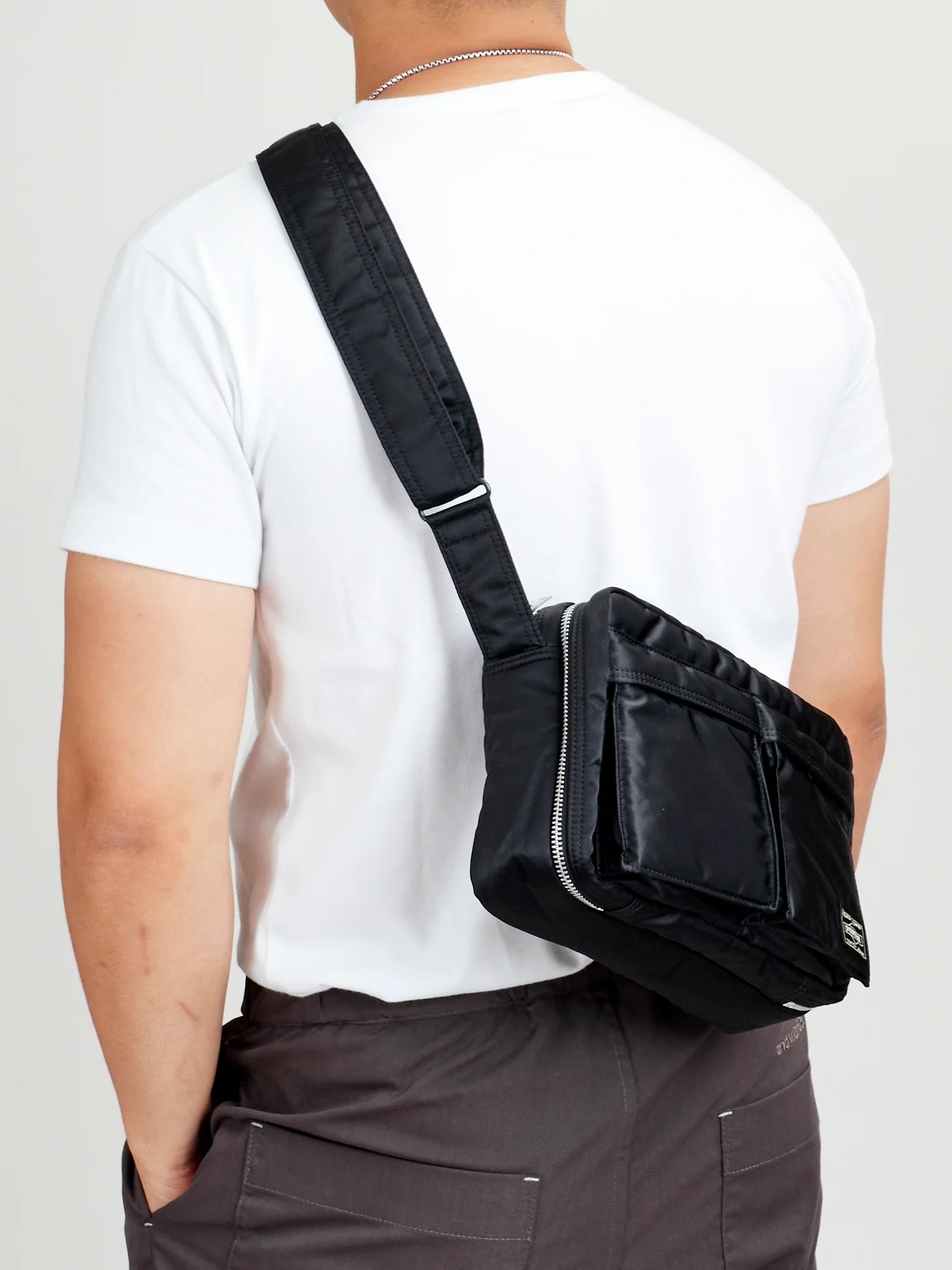 "Tanker" Shoulder Bag (S) in Black - Image 2