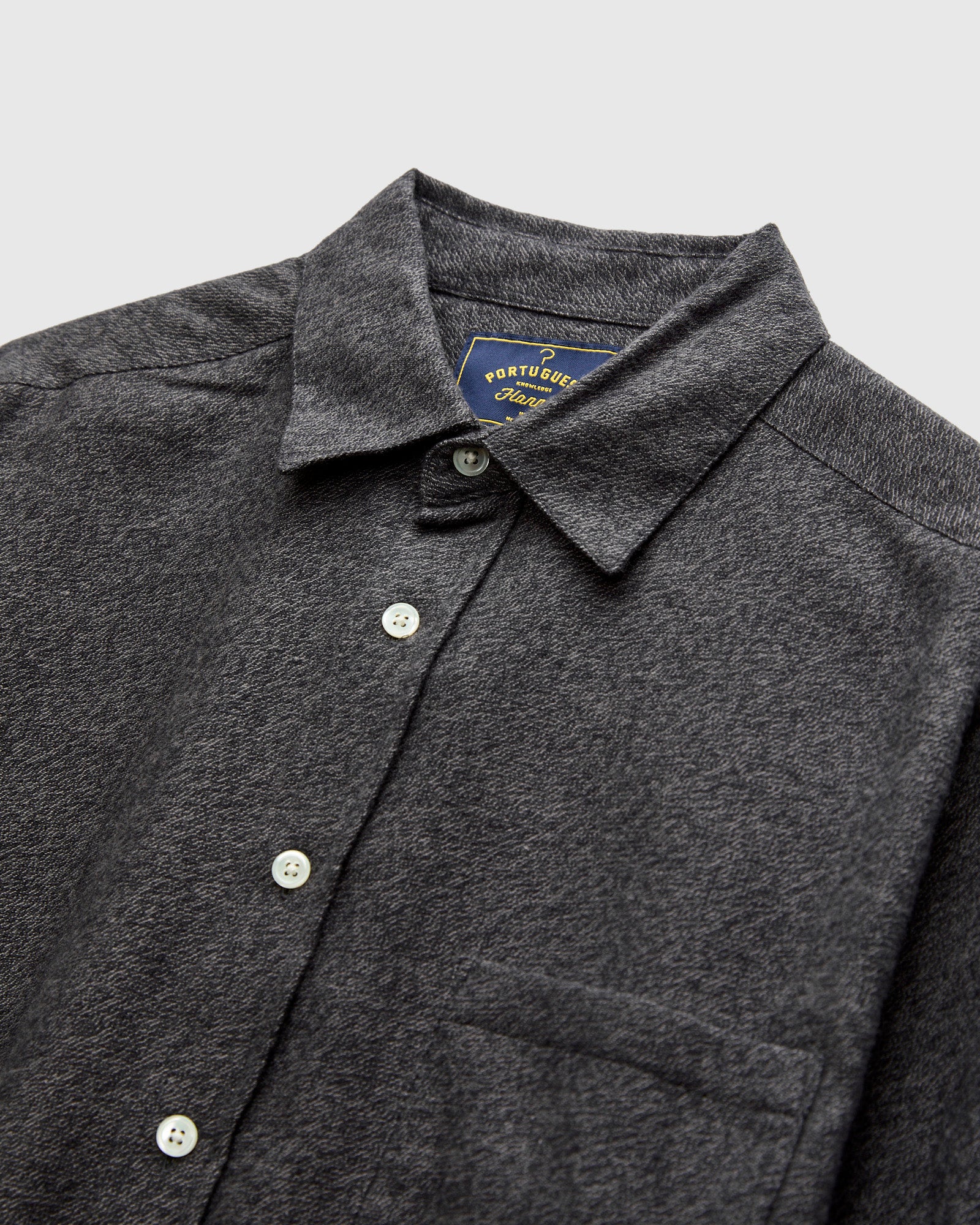 Teca 2 Button-Up Shirt in Grey - Image 4