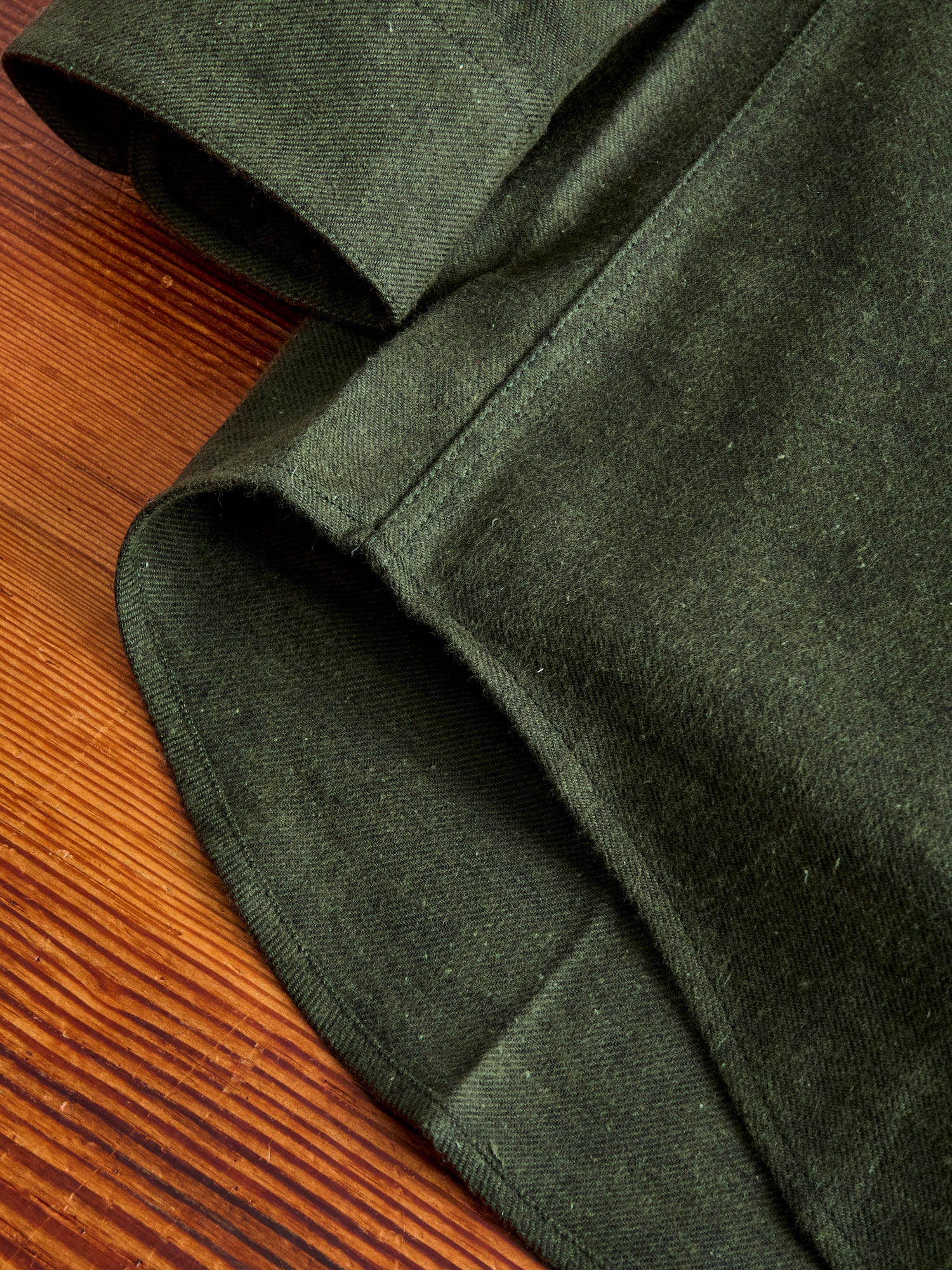 Teca Button-Up Shirt in Forest Green - Image 6