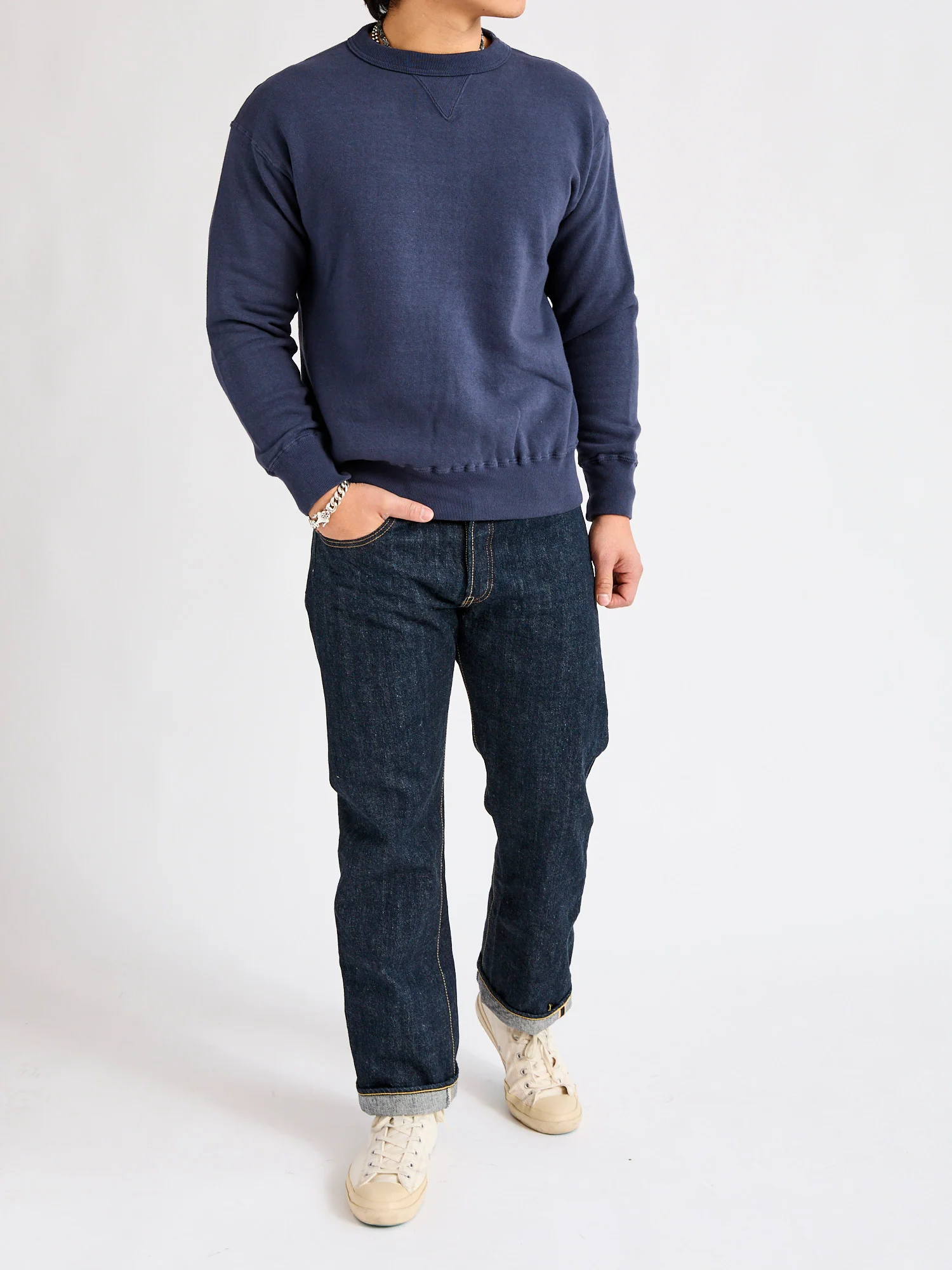 Tsuriami Loopwheel Sweatshirt in Navy - Image 11