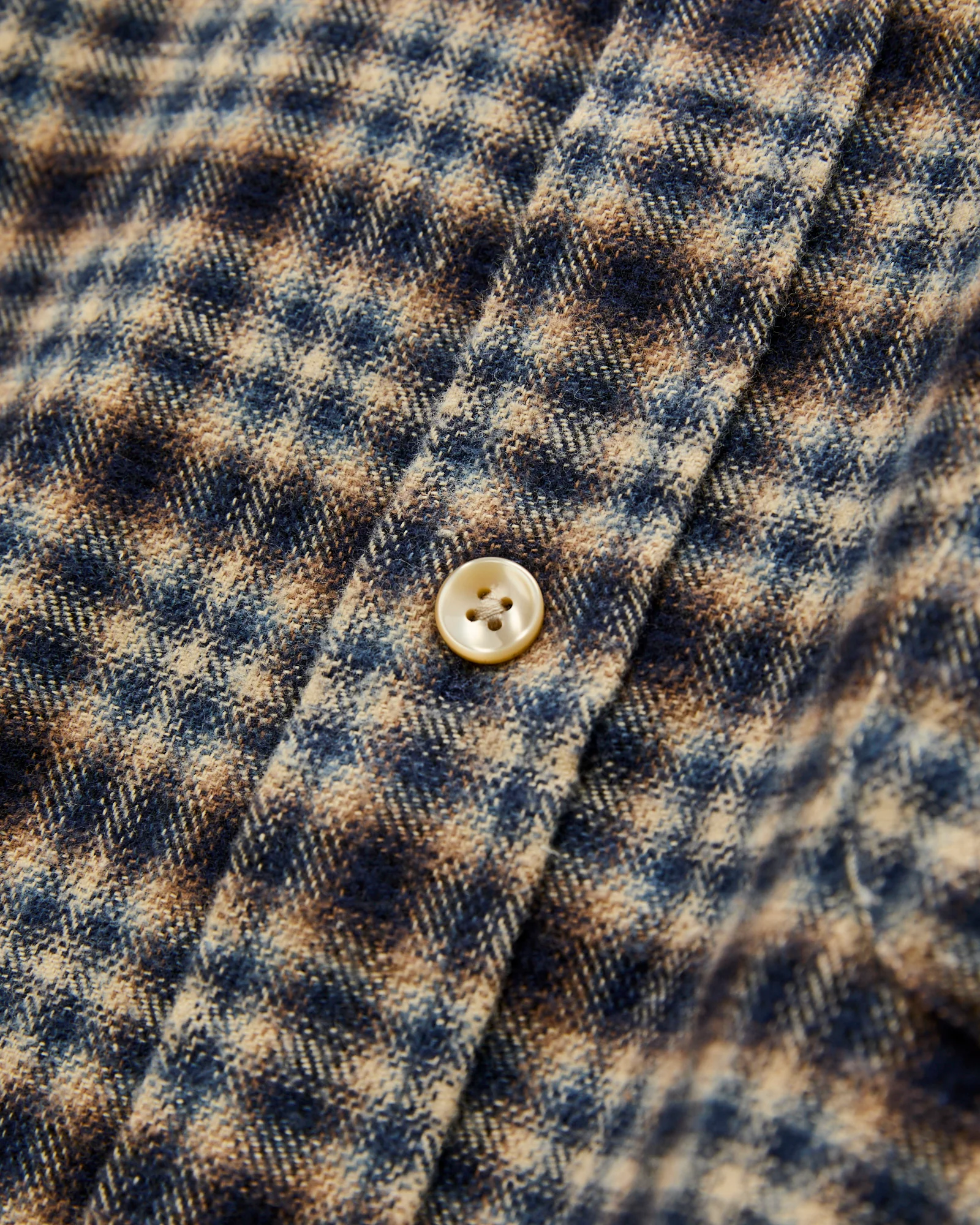 Vouga Button-Up Shirt in Blue - Image 5
