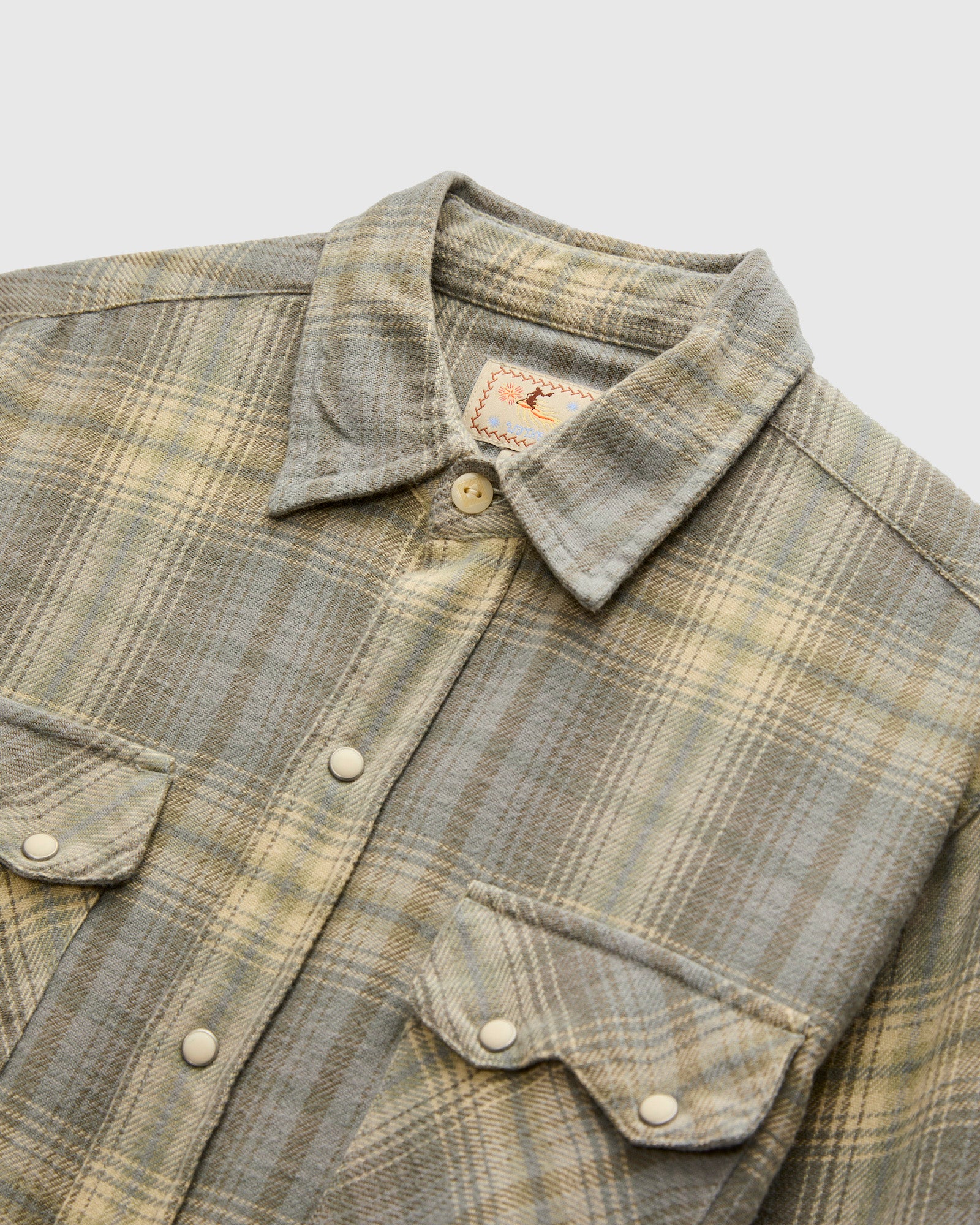 Washed Flannel Pearl Snap Shirt in Late Frost - Image 3