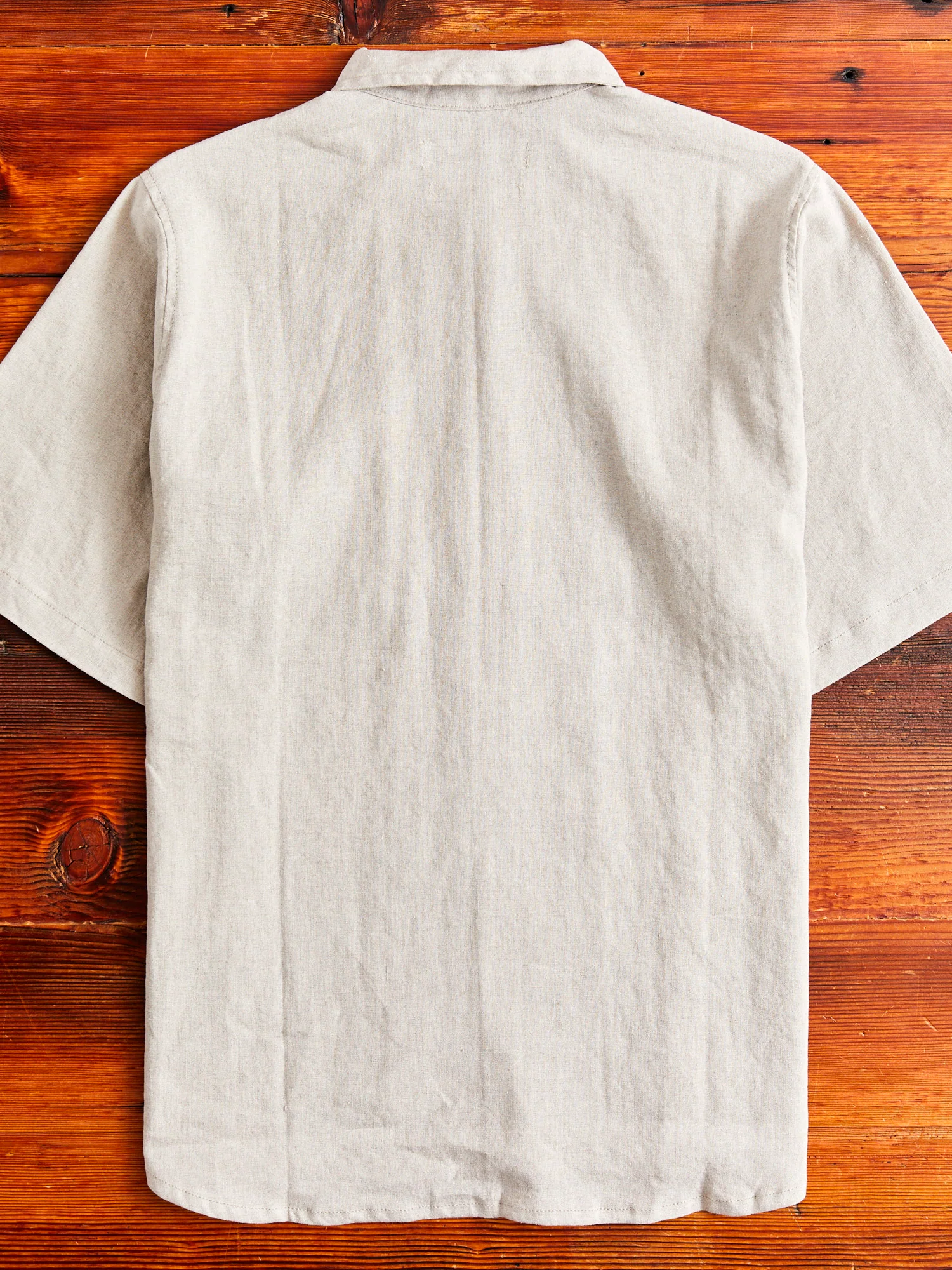 Wonder Linen Short-Sleeve Shirt in Beige - Image 8